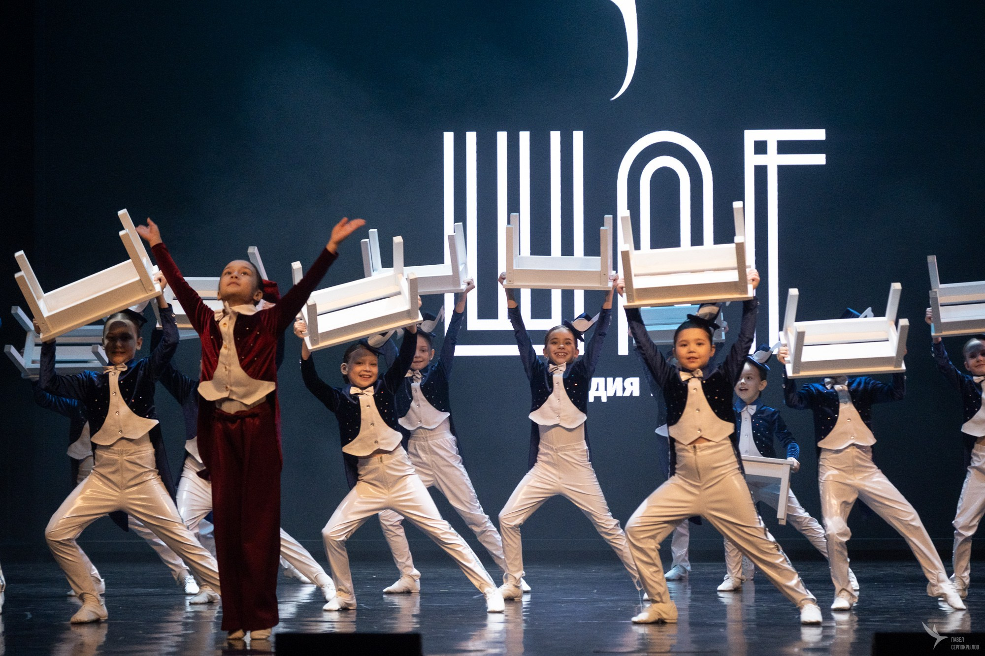 Отчетный концерт студии танца «ШАГ». Репортажный фотограф в Казани Павел Серпокрылов