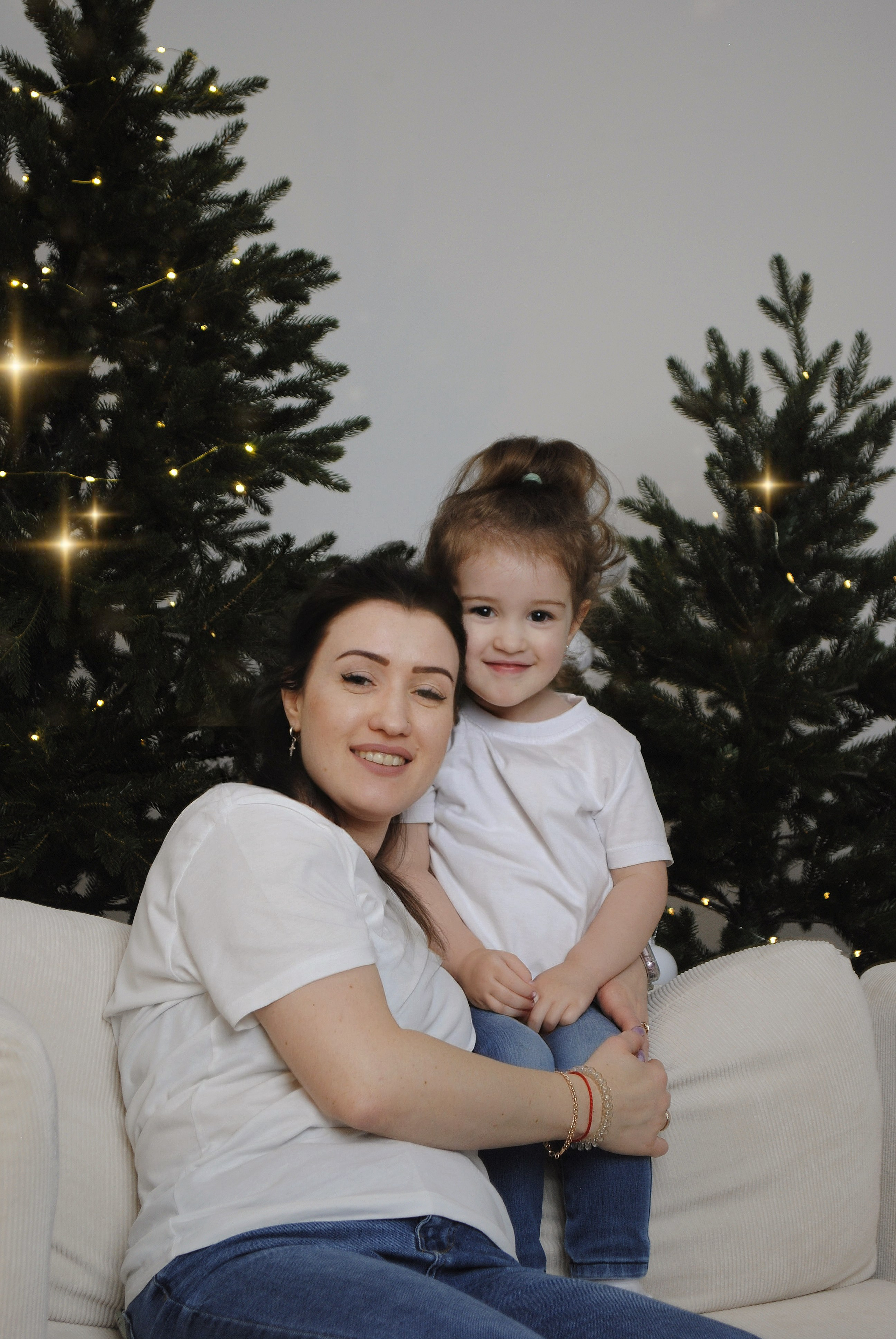 Ева и семья. Фотограф Мария Мусаелян