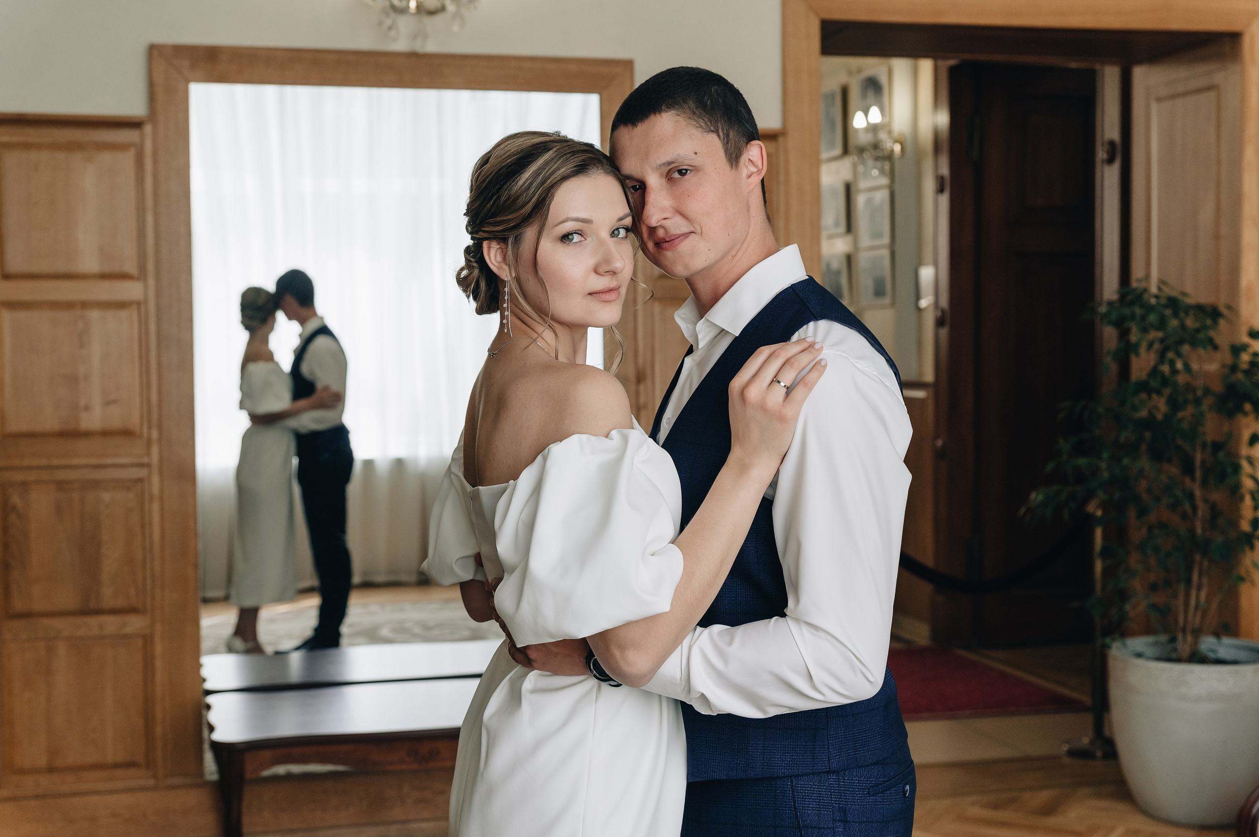 Свадебная фотосессия в Грибоедовском ЗАГСе. Портретный фотограф Москва Светлана Кашура