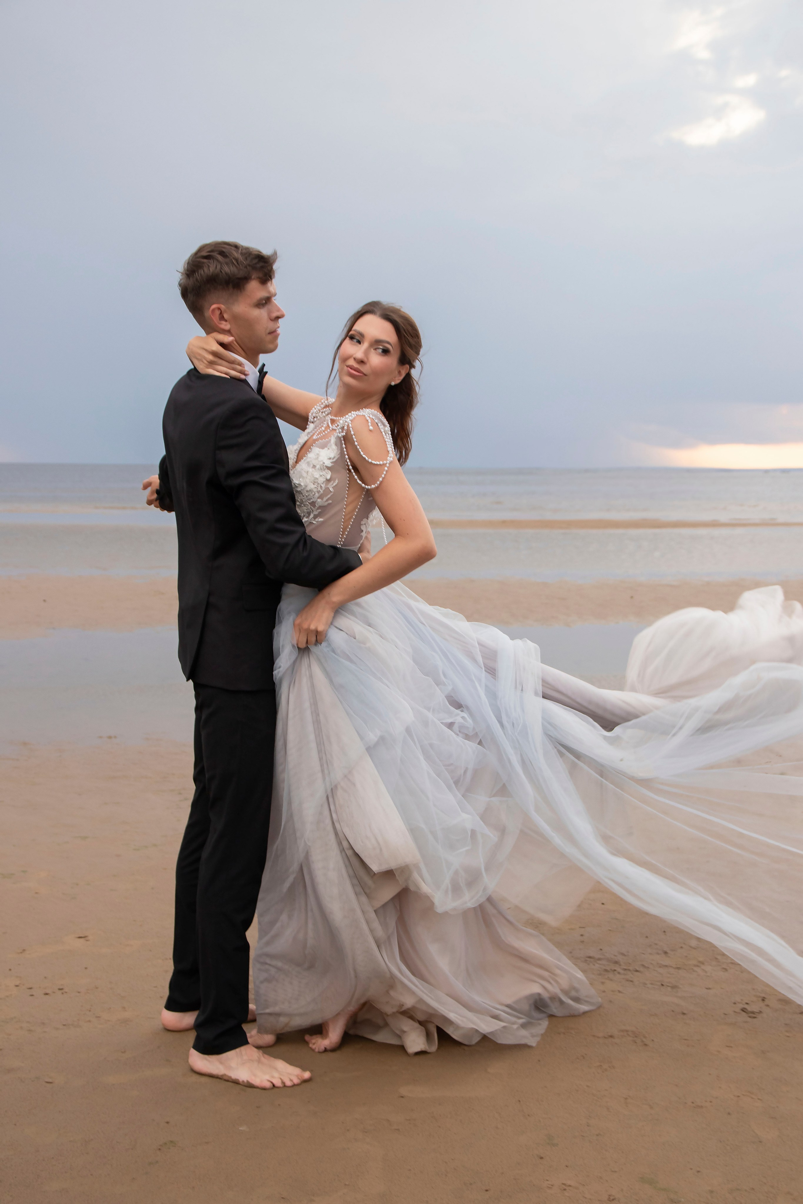 Свадебная прогулка на Финском заливе. Портретный фотограф в Санкт-Петербурге Савельева Ольга