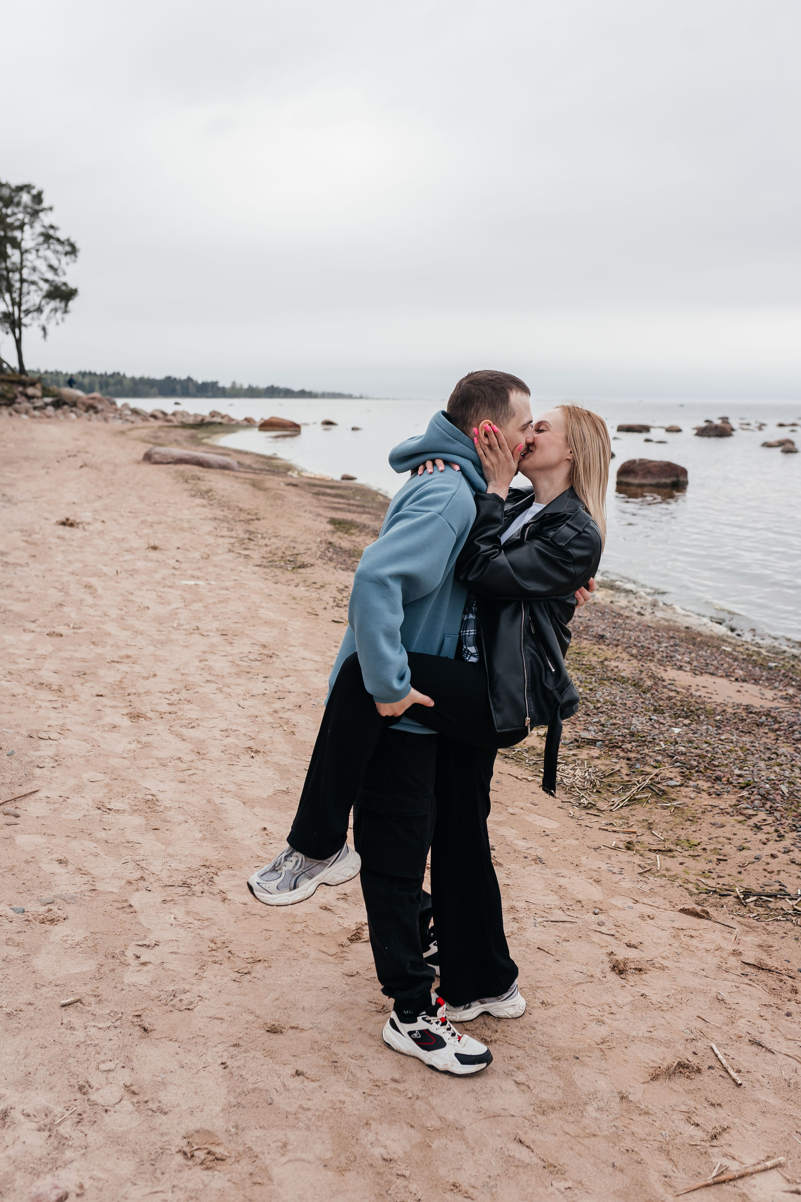 Настя и Олег, июнь 2025. Главная