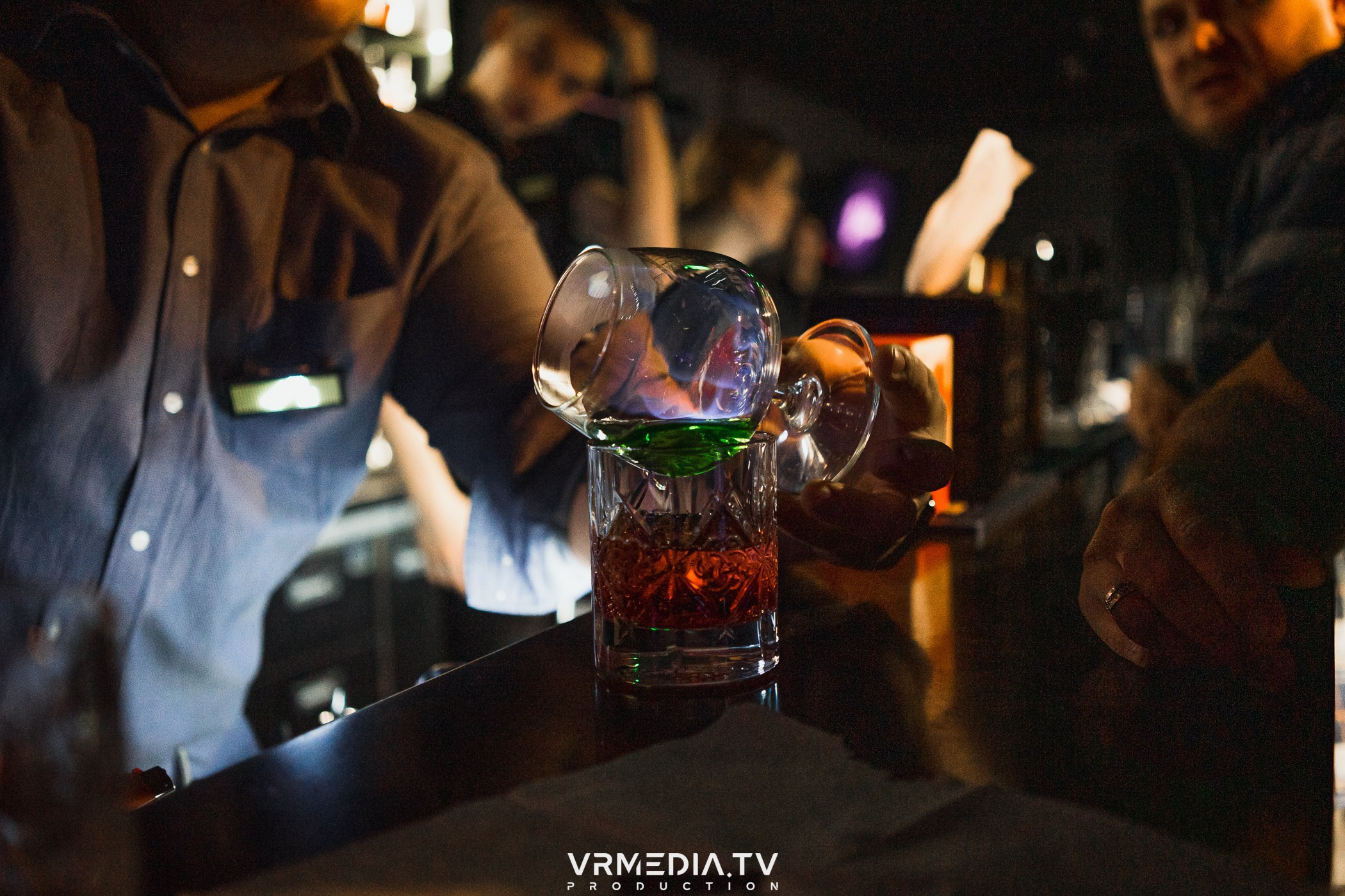 НОВОГОДНЯЯ РАЗМИНКА в караоке-баре «Volna»