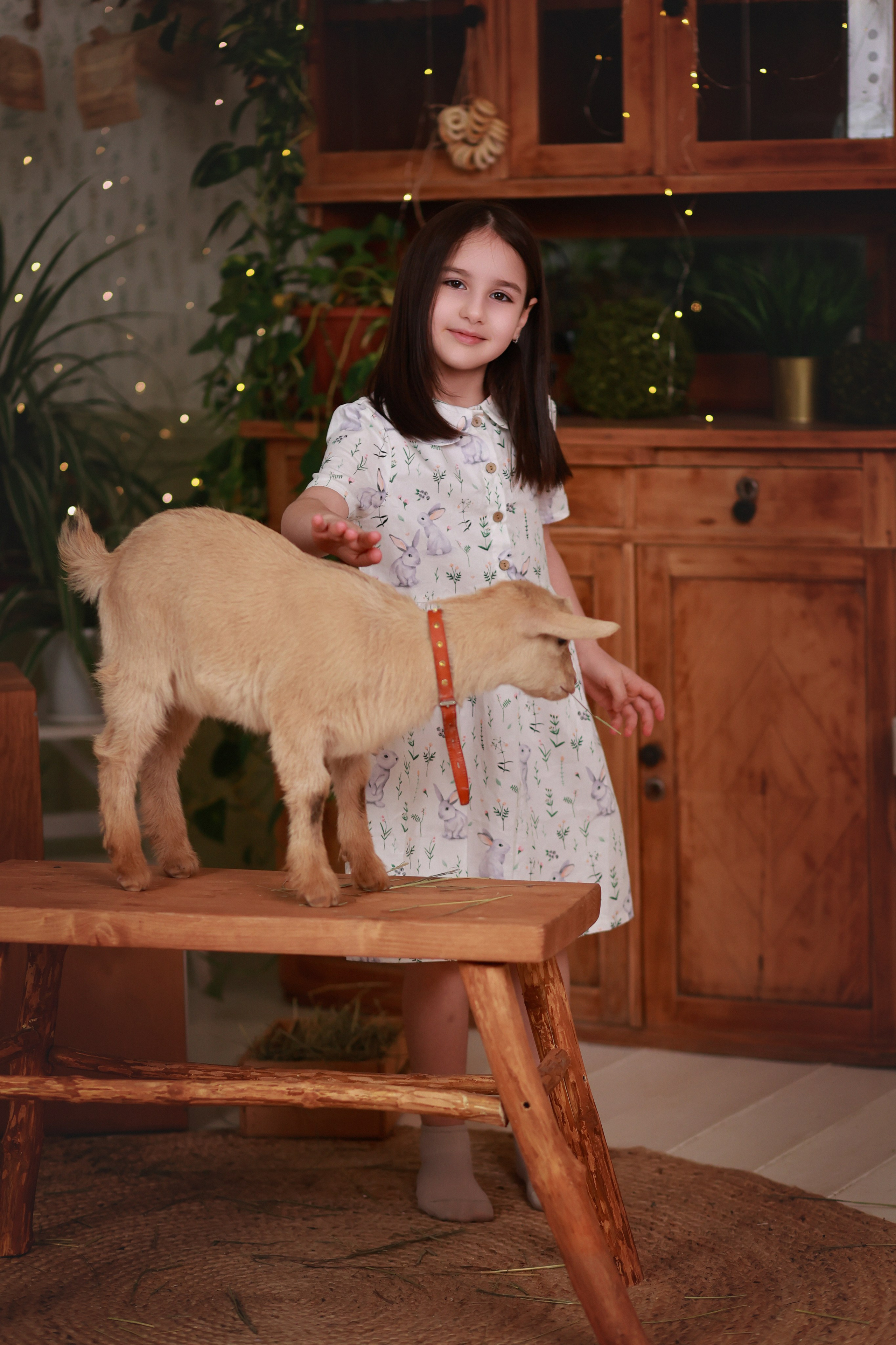 Фотопроект с козочкой и кроликами. Детский семейный фотограф Краснодар