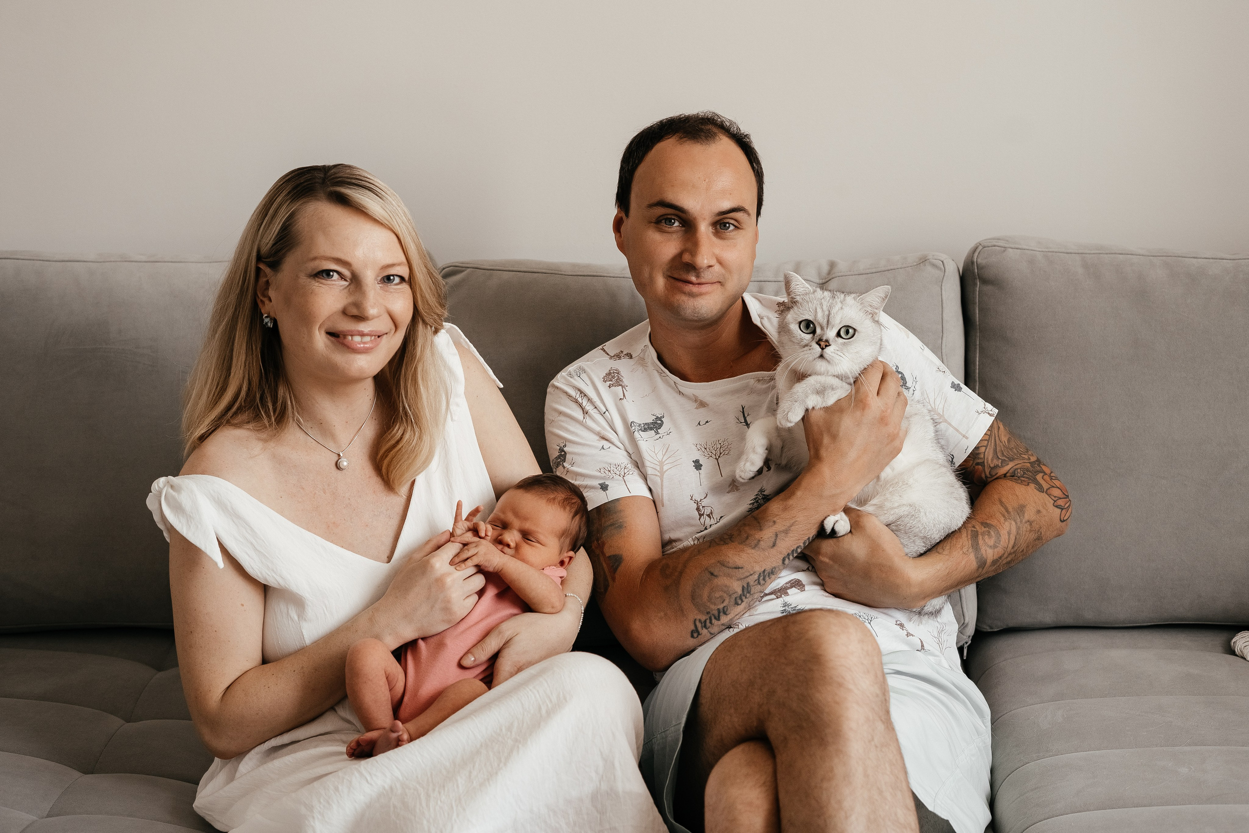 Первые дни Аси дома. Семейный фотограф в Томске Зарина Азизбаева