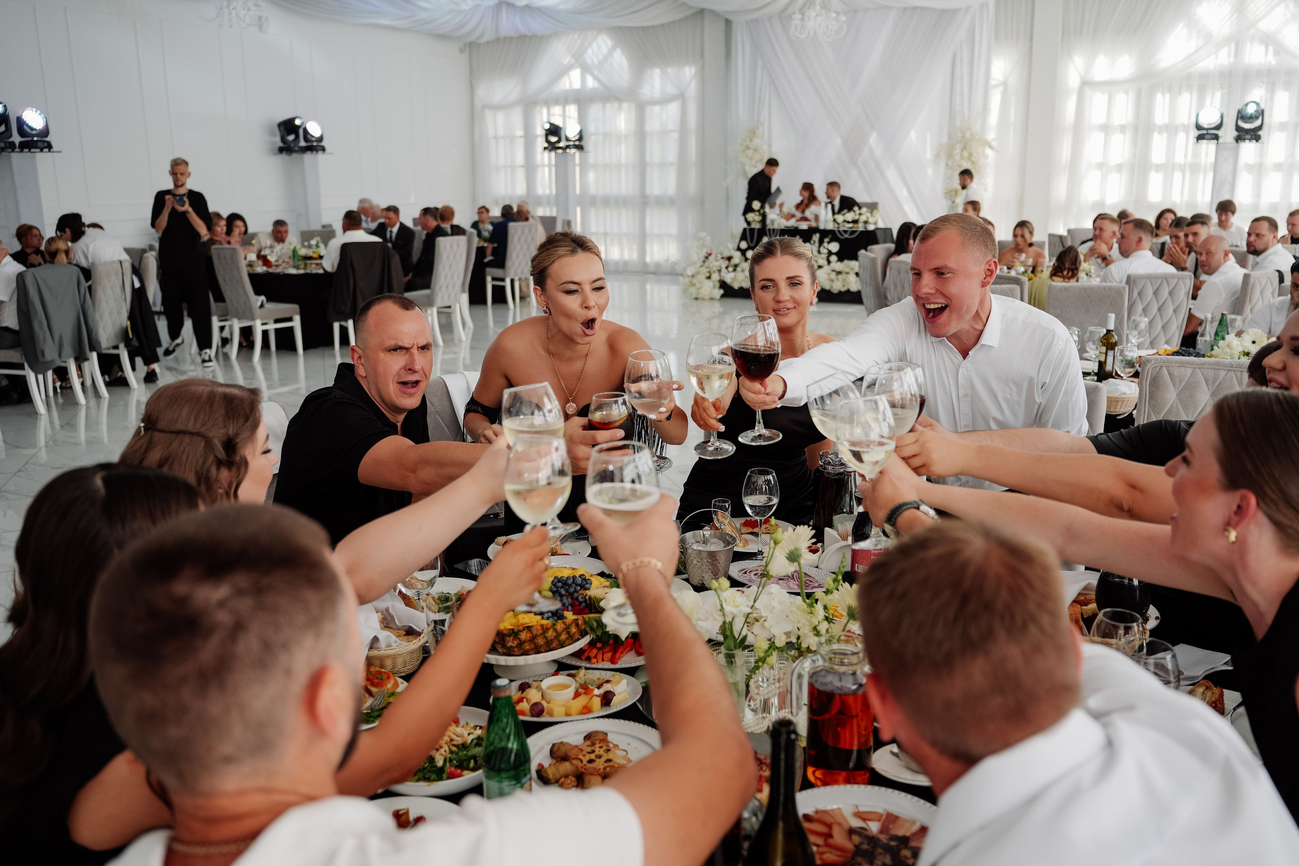 Хаятт и Усадьба Голицына. Кирилл и Ольга. Свадебный фотограф и видеограф в Ростове-на-Дону Виталий Величко