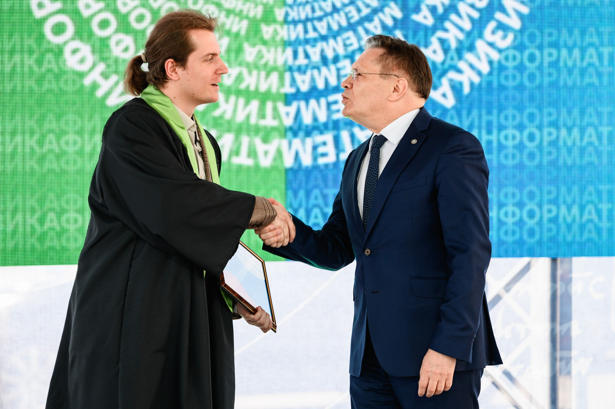 Выпускной МГУ. Фотограф Захваткин Роман