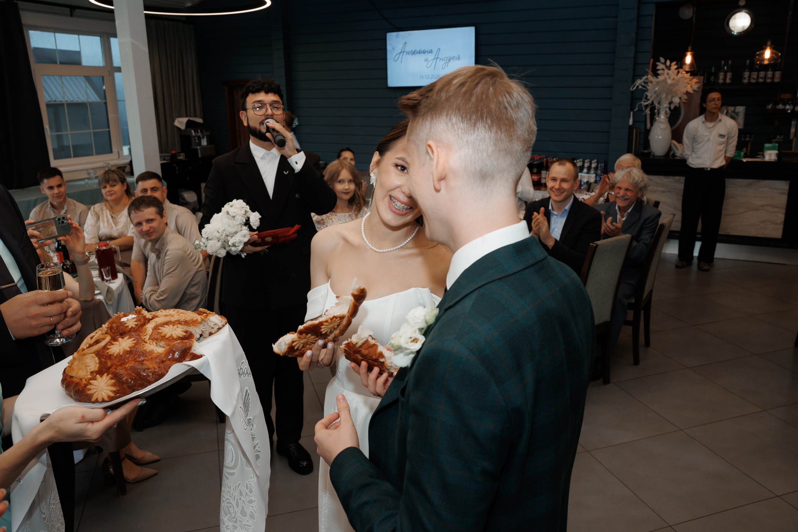 Регистрация в отеле Fish Point, ЗАГС Бутово, прогулка в Остафьево. Свадебный и репортажный фотограф (Москва, Королев и другие)