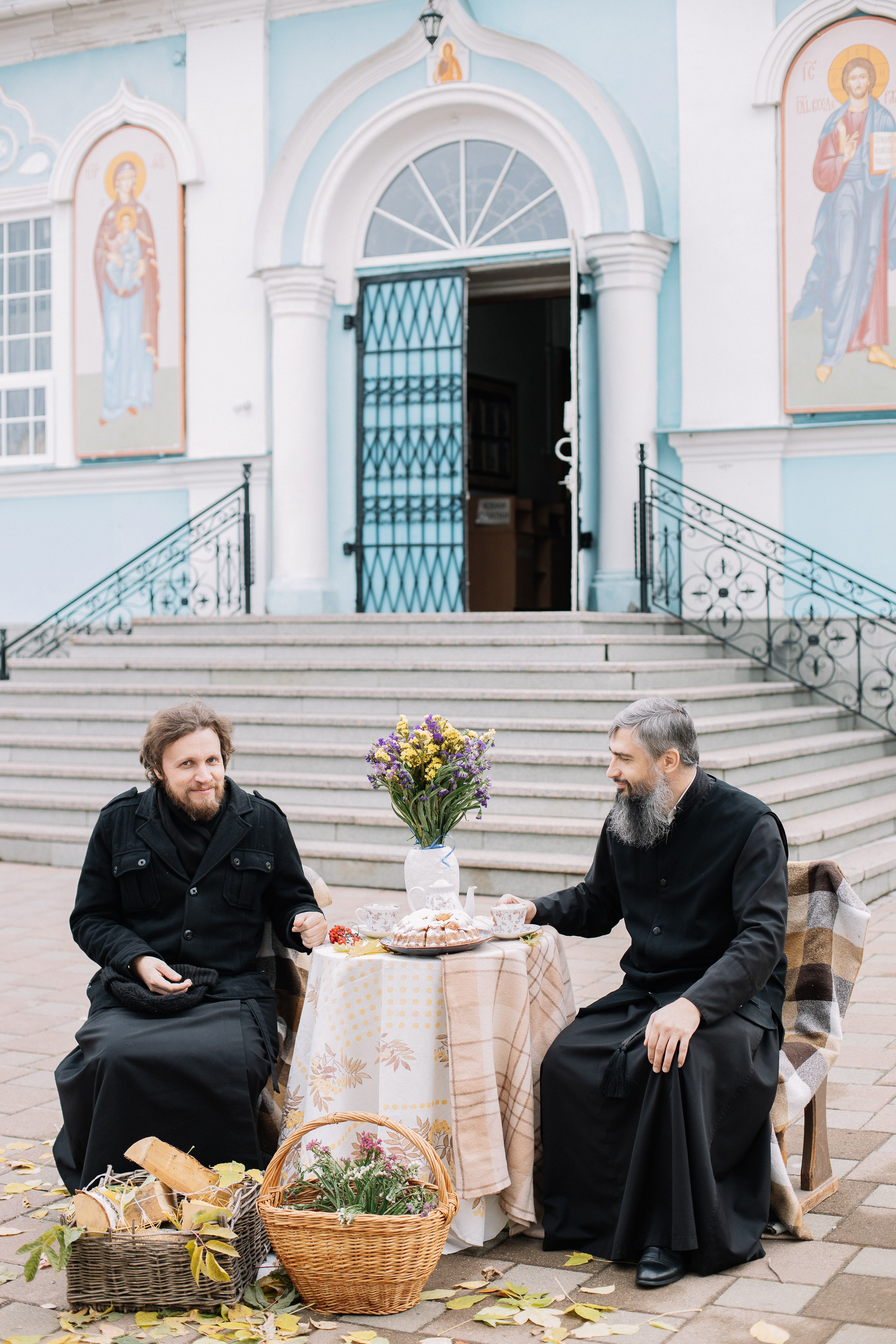 Покров в храме Иоанна Предтечи. Семейный фотограф Трусова Евгения в Екатеринбурге