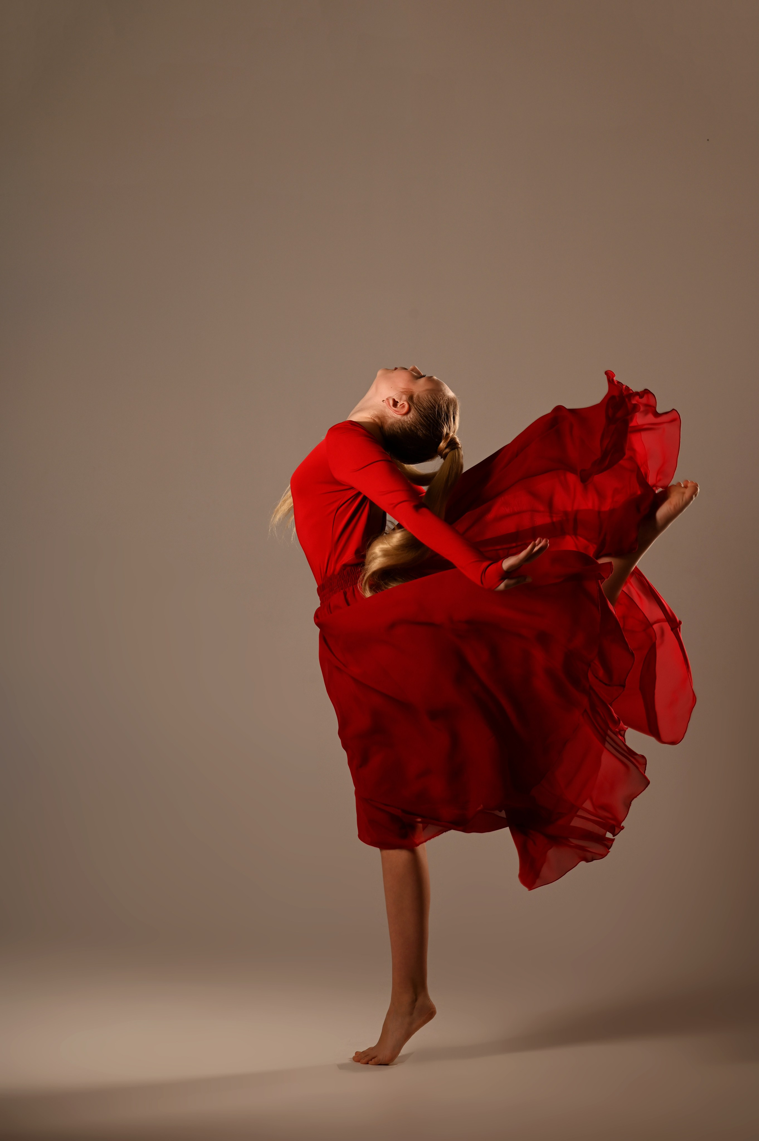 Dance. Портретный фотограф Любовь Безволева