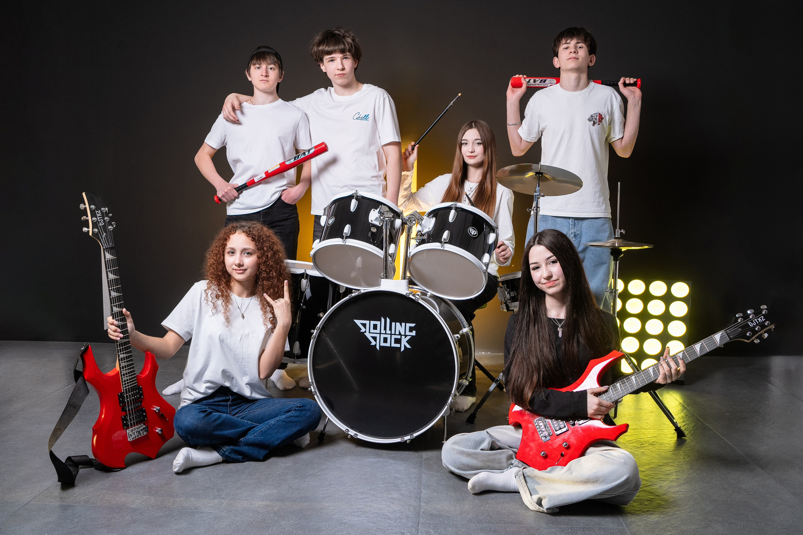 Выпускная фотосессия в фотостудии. Выпускные альбомы Нижнекамск Набережные Челны Фотостудия Небо