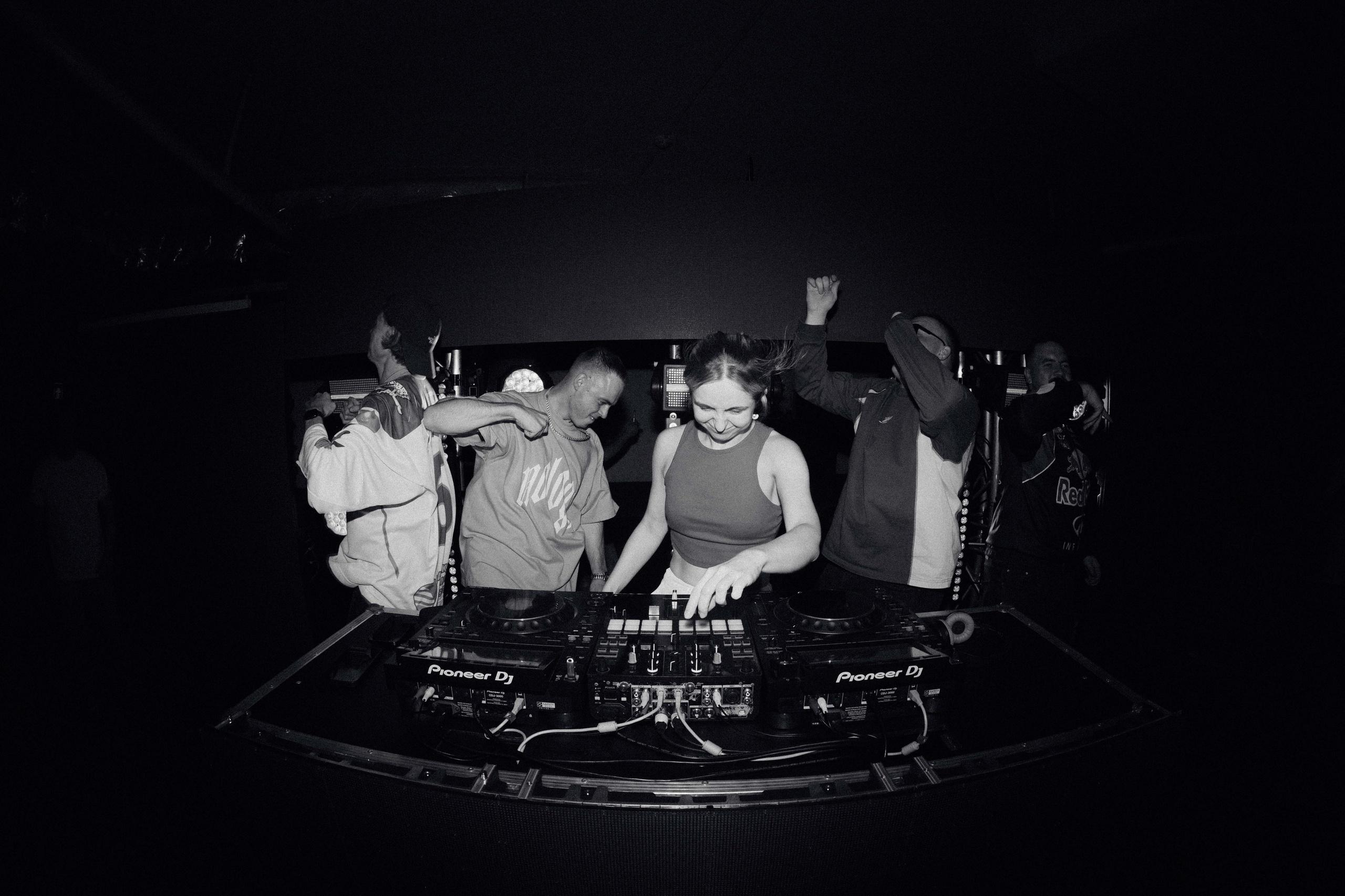 AURA x CODE 383. Фотограф Валентин Бодня