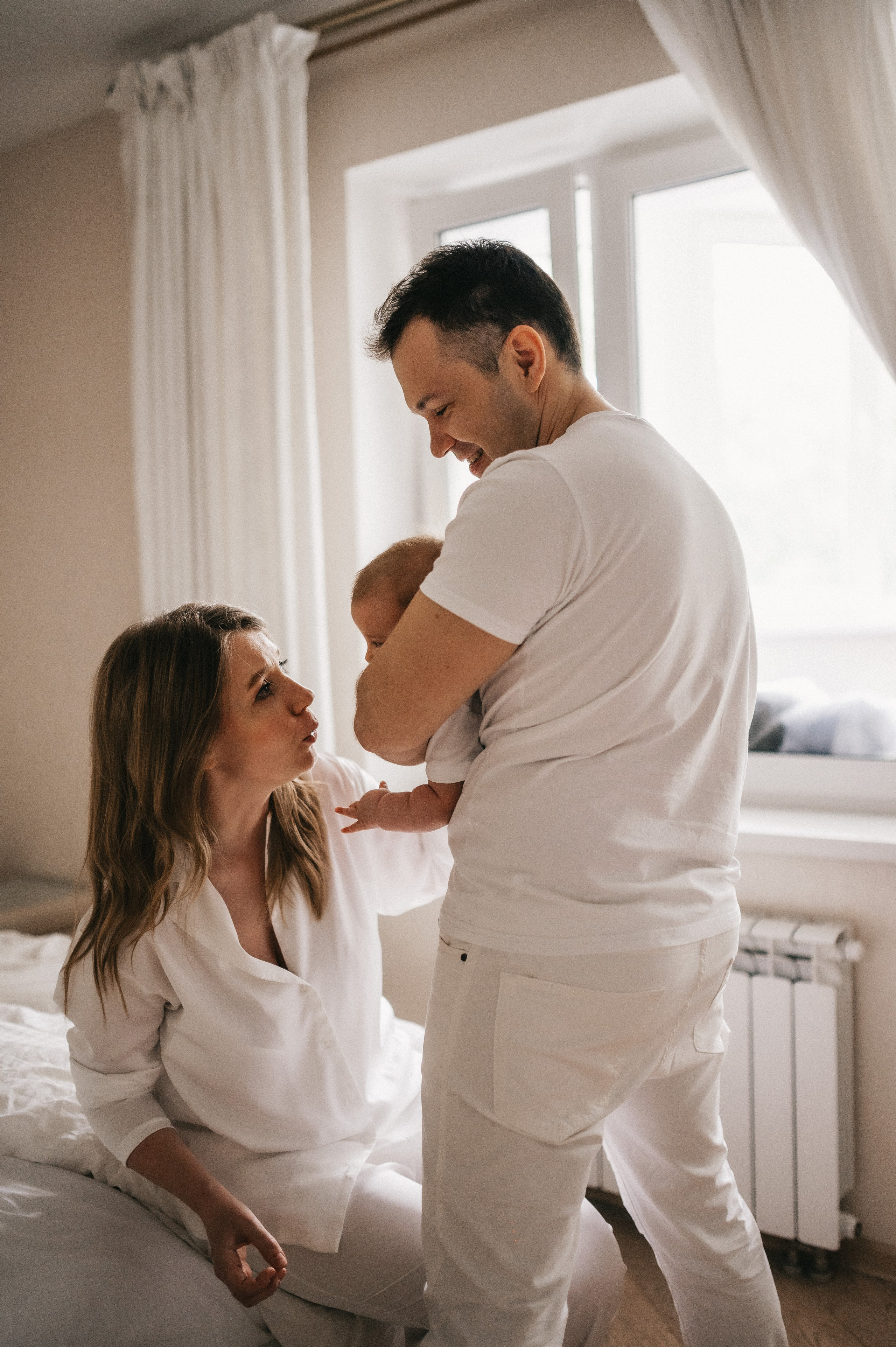 Сергей, Оксана и Алиса дома. Семейный и свадебный lifestyle-фотограф в Москве Мария Петрова