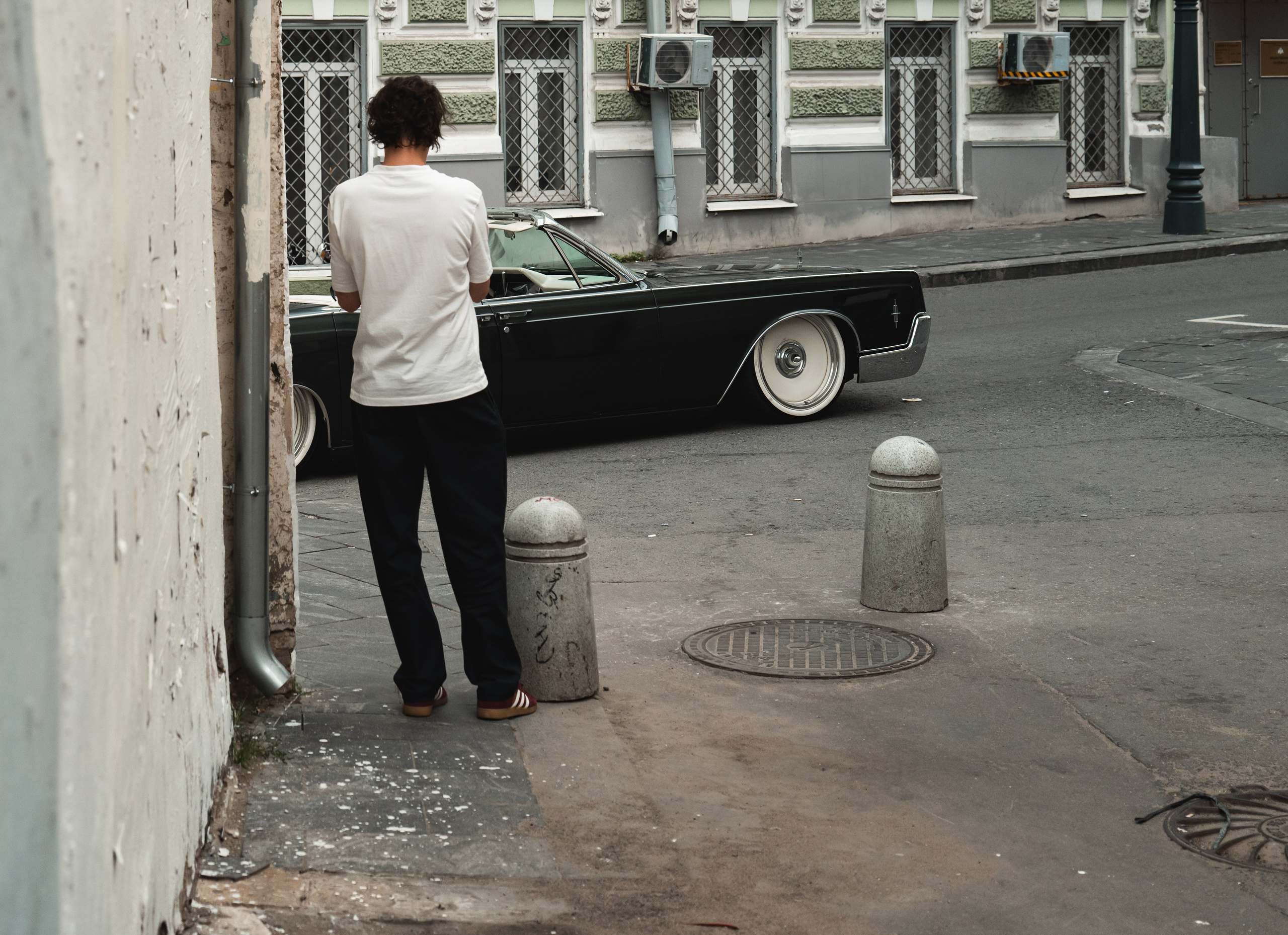 Street. Если ты на Земле — звони