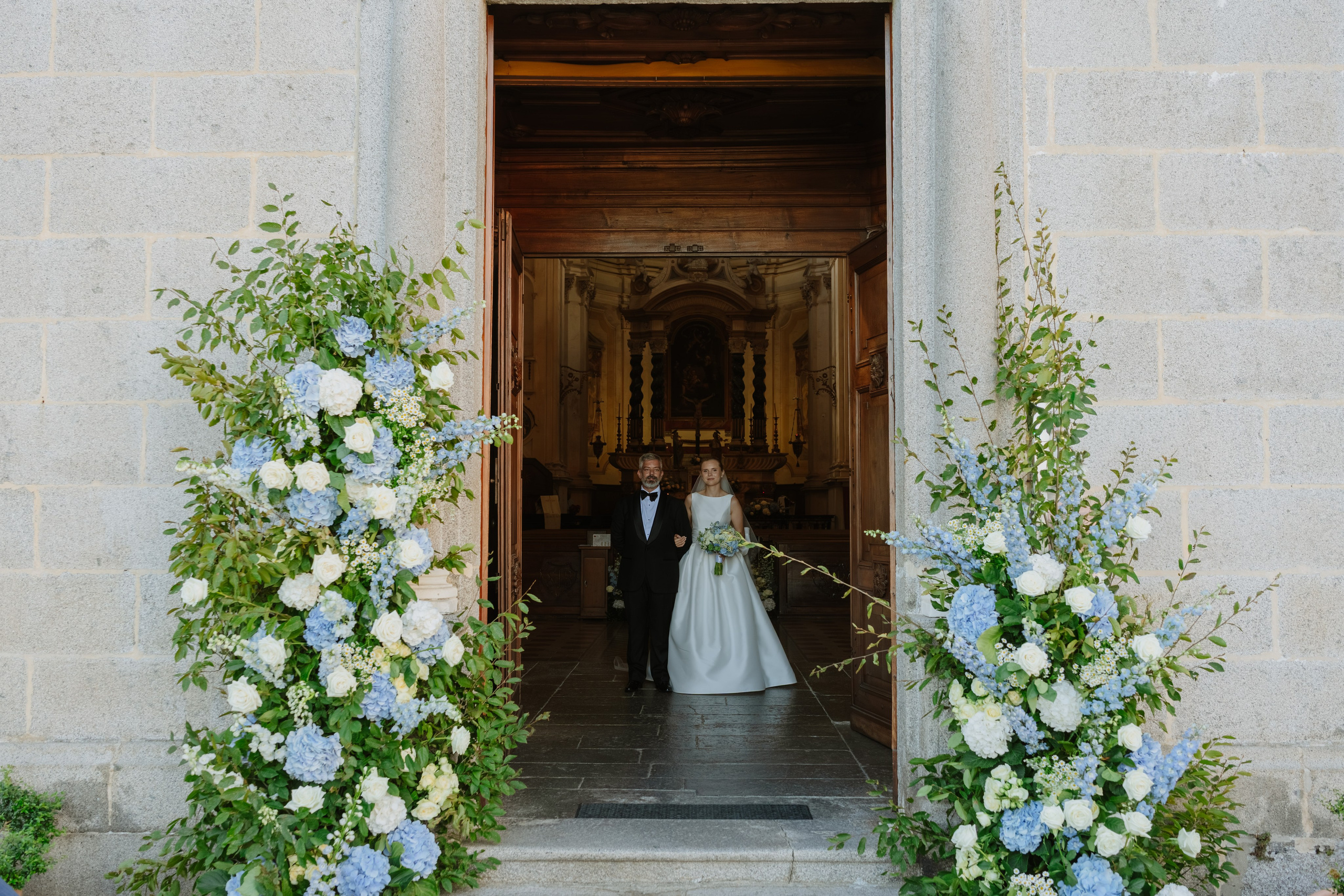 Vera & Lorenzo | Biella, Italy. Professional Wedding Photographer Geneva & Romande Switzerland | Tanya Creator