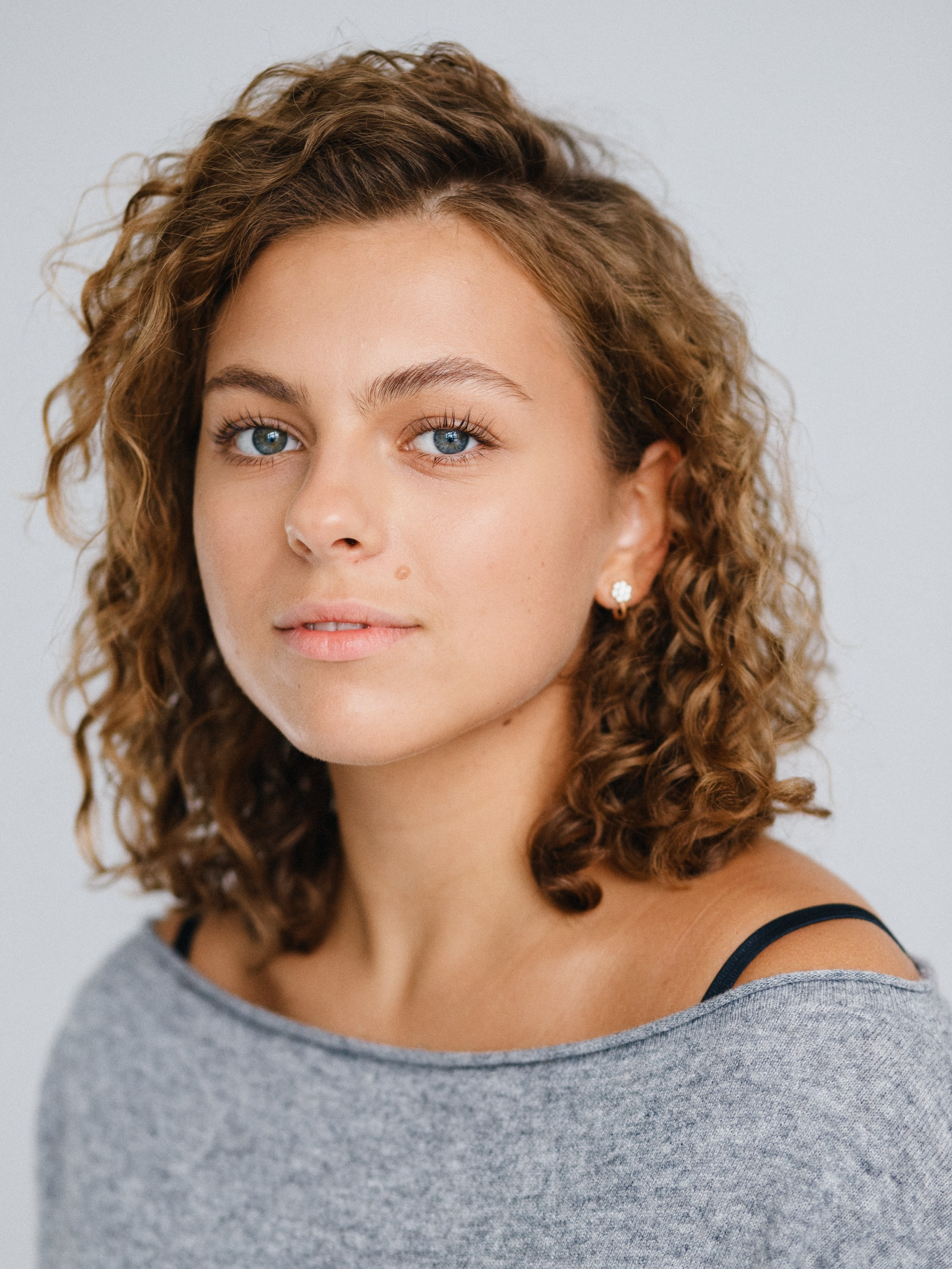 Анна Шапкина. Агентство талантов «Sonic Agency — SA»