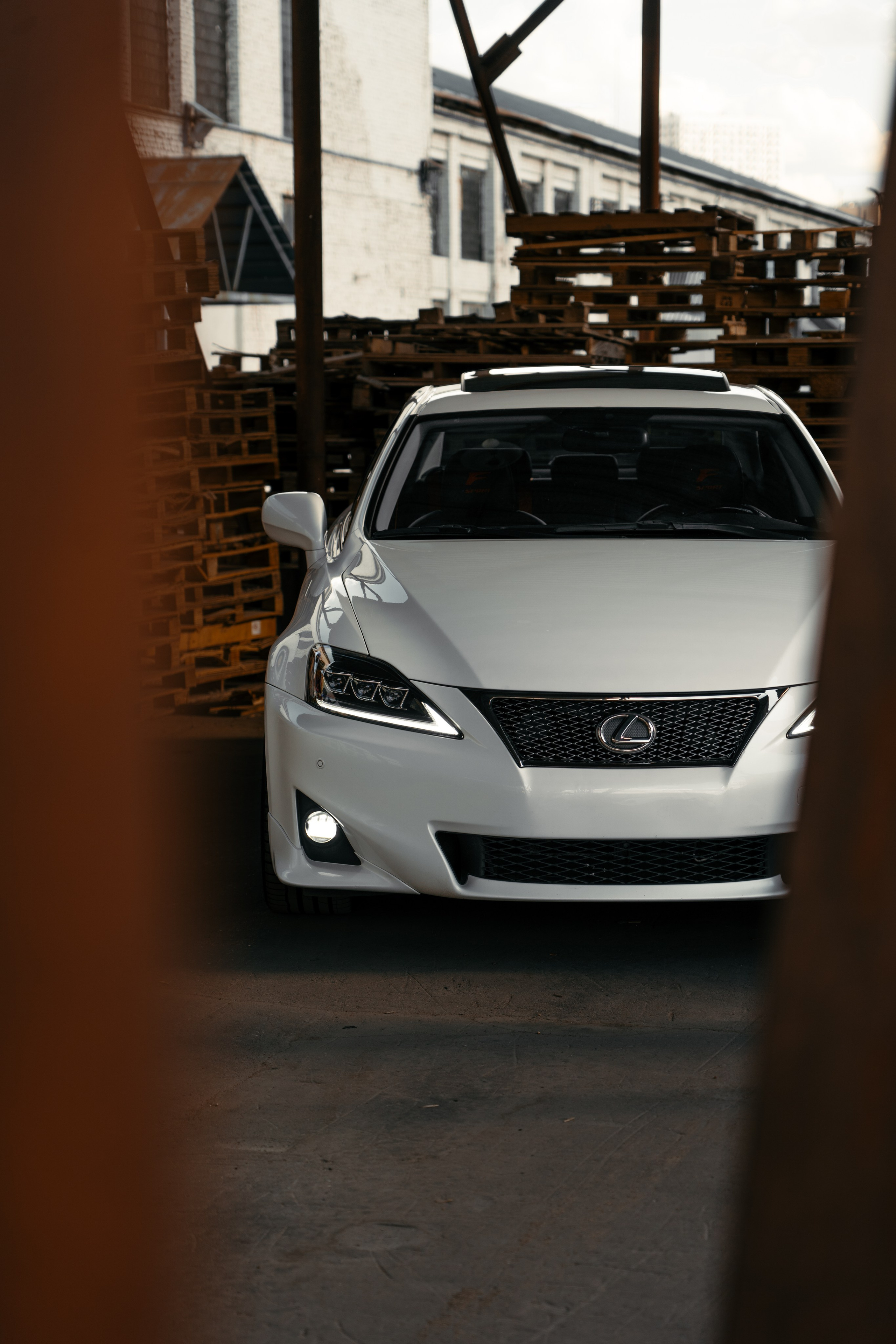 Lexus is250 sd_mov. DeLorein