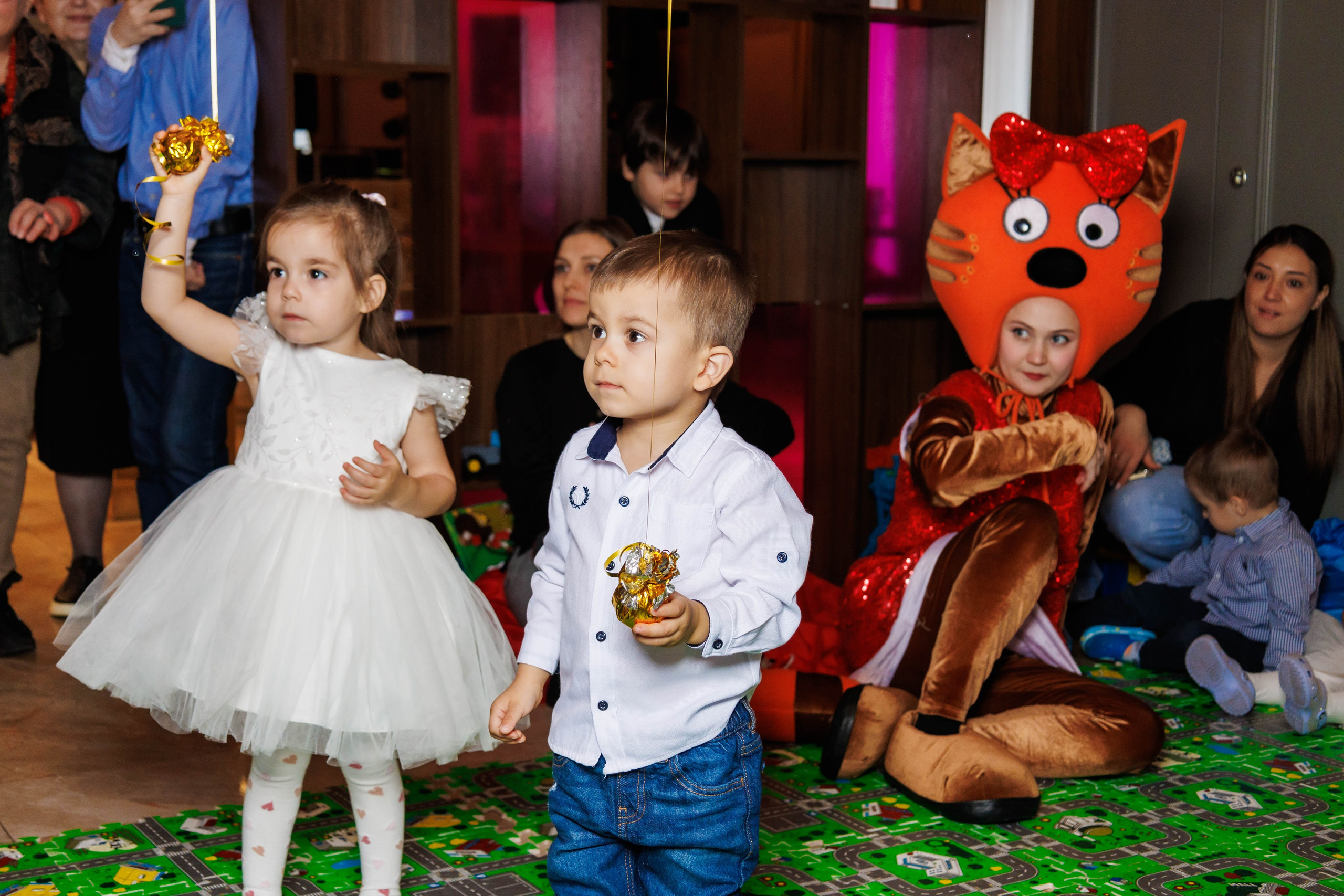 День рождения в ресторане. Фотограф в Москве Дмитрий Емельянов