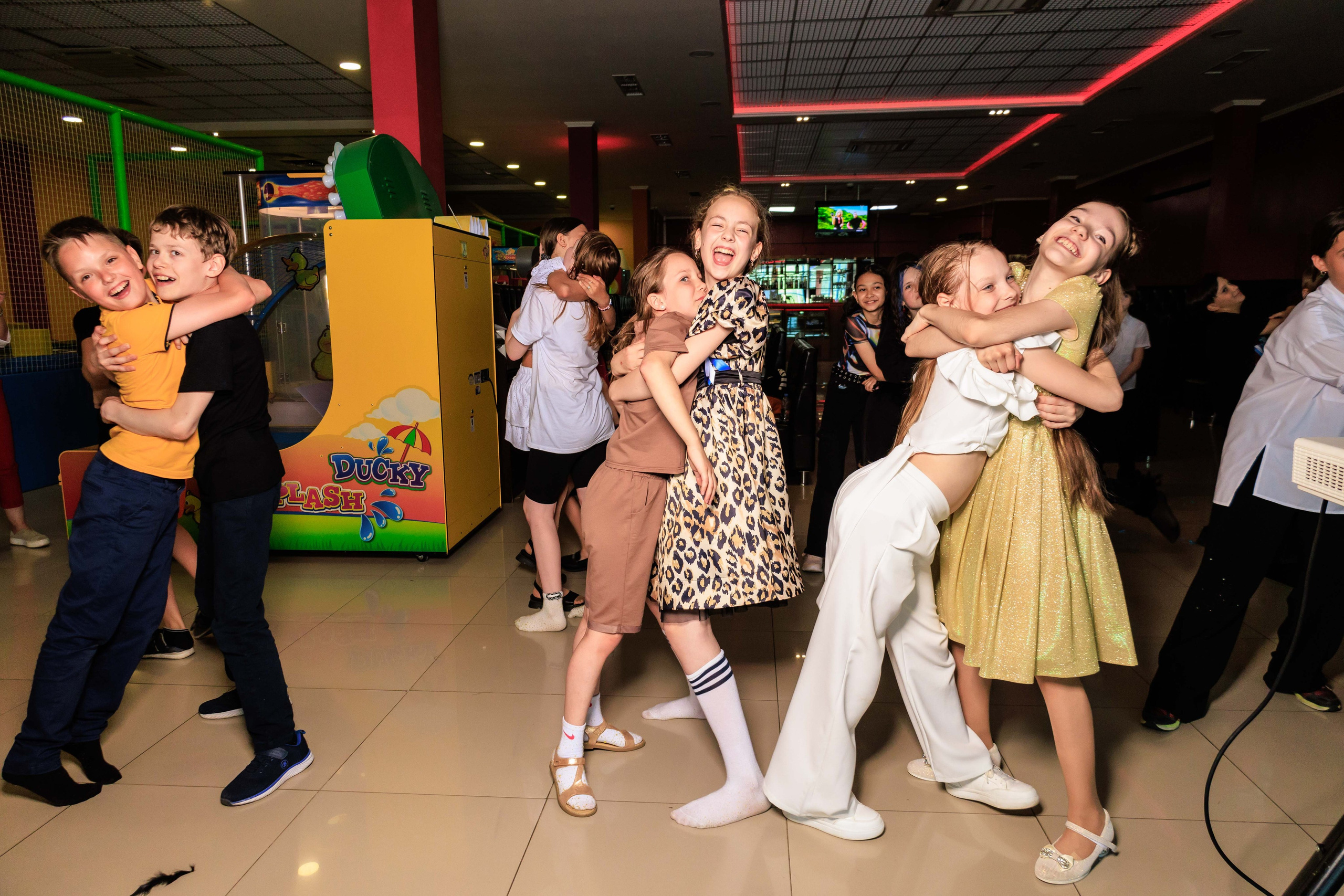 Выпускной 4 класс. Фотограф в Москве Дмитрий Емельянов