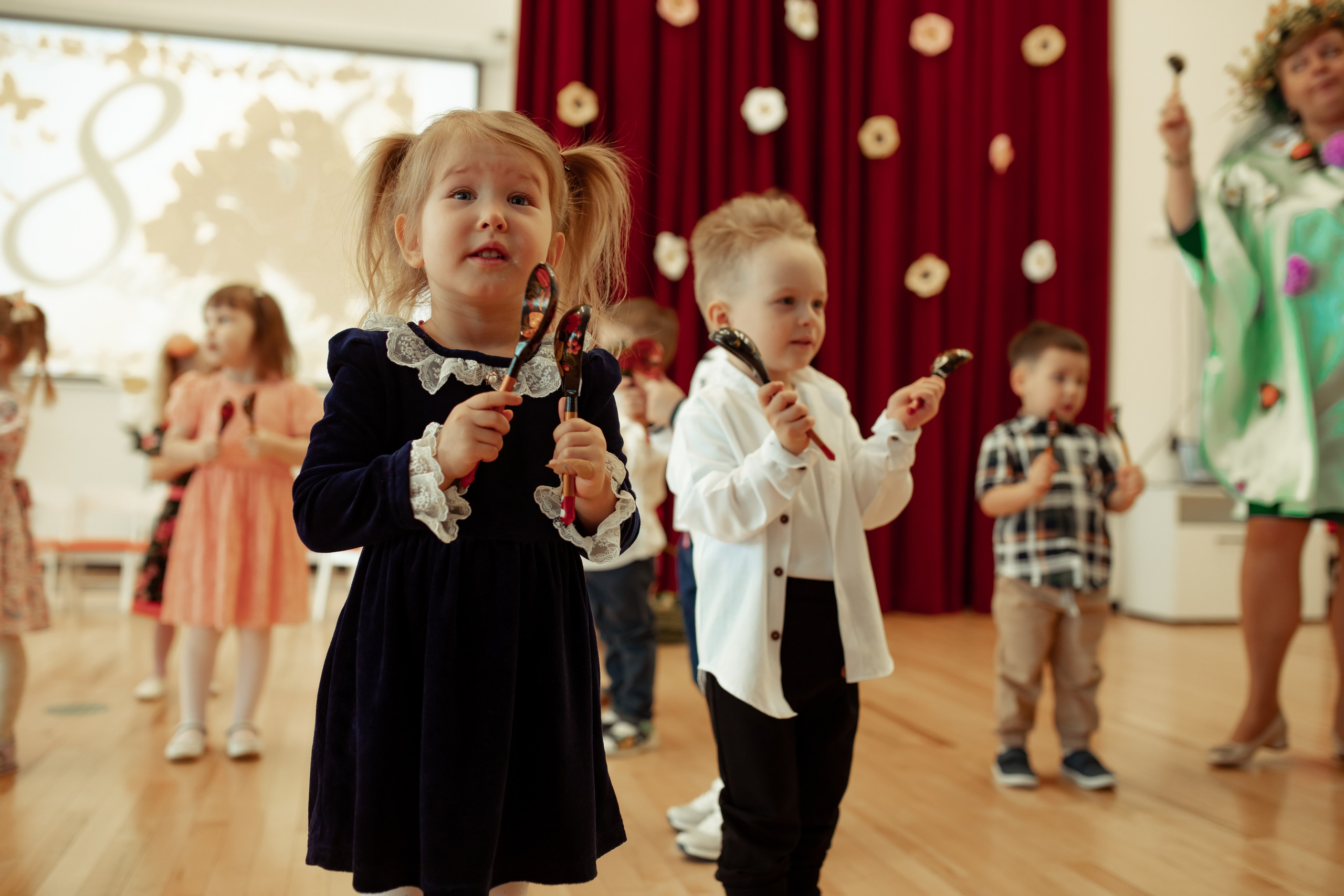 Праздник весны в детском саду. Семейный и детский фотограф в Москве Дорогова Екатерина