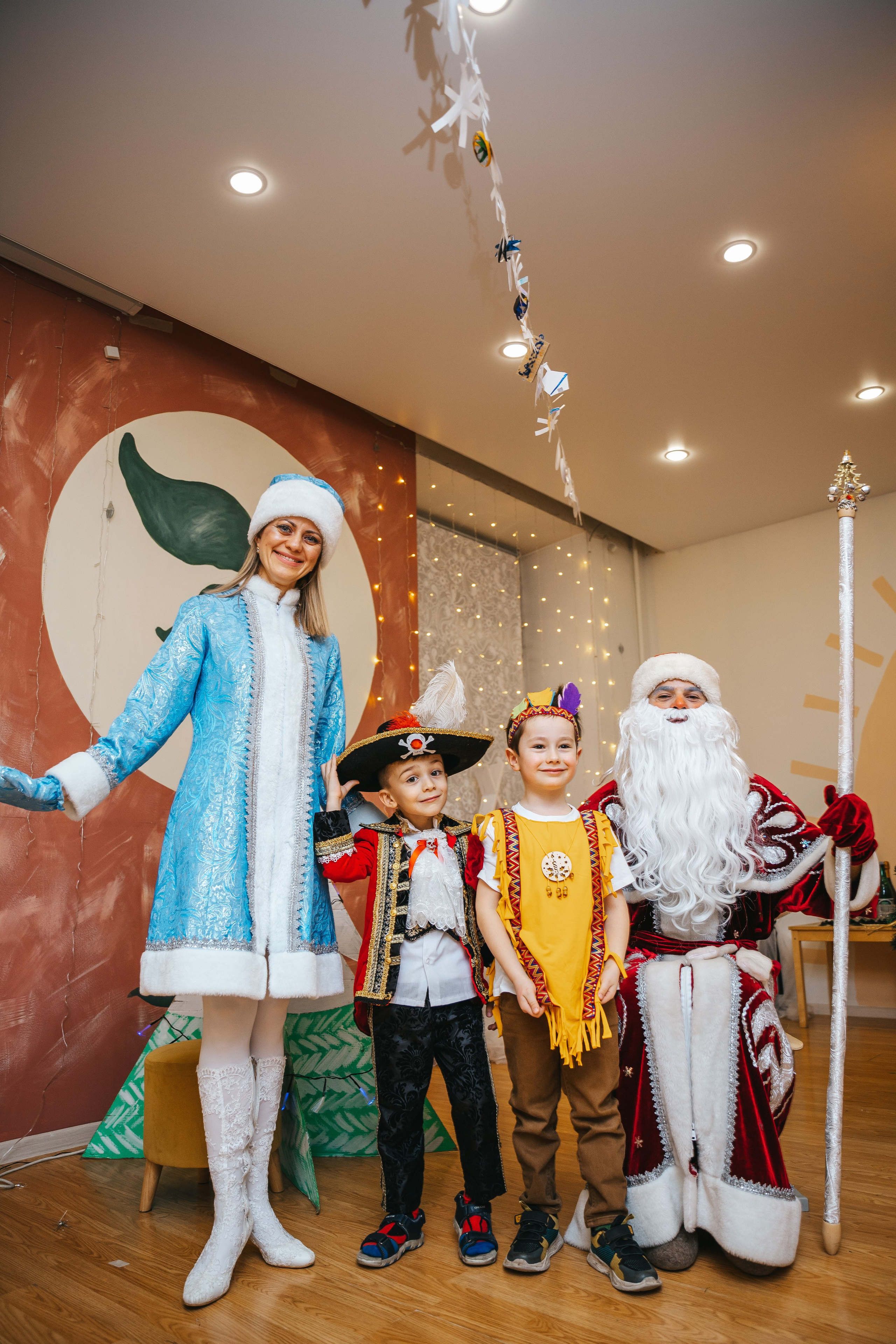 Новогодний утренник в Монтессори-садике. Семейный lifestyle фотограф в Санкт-Петербурге Людмила Пахомова