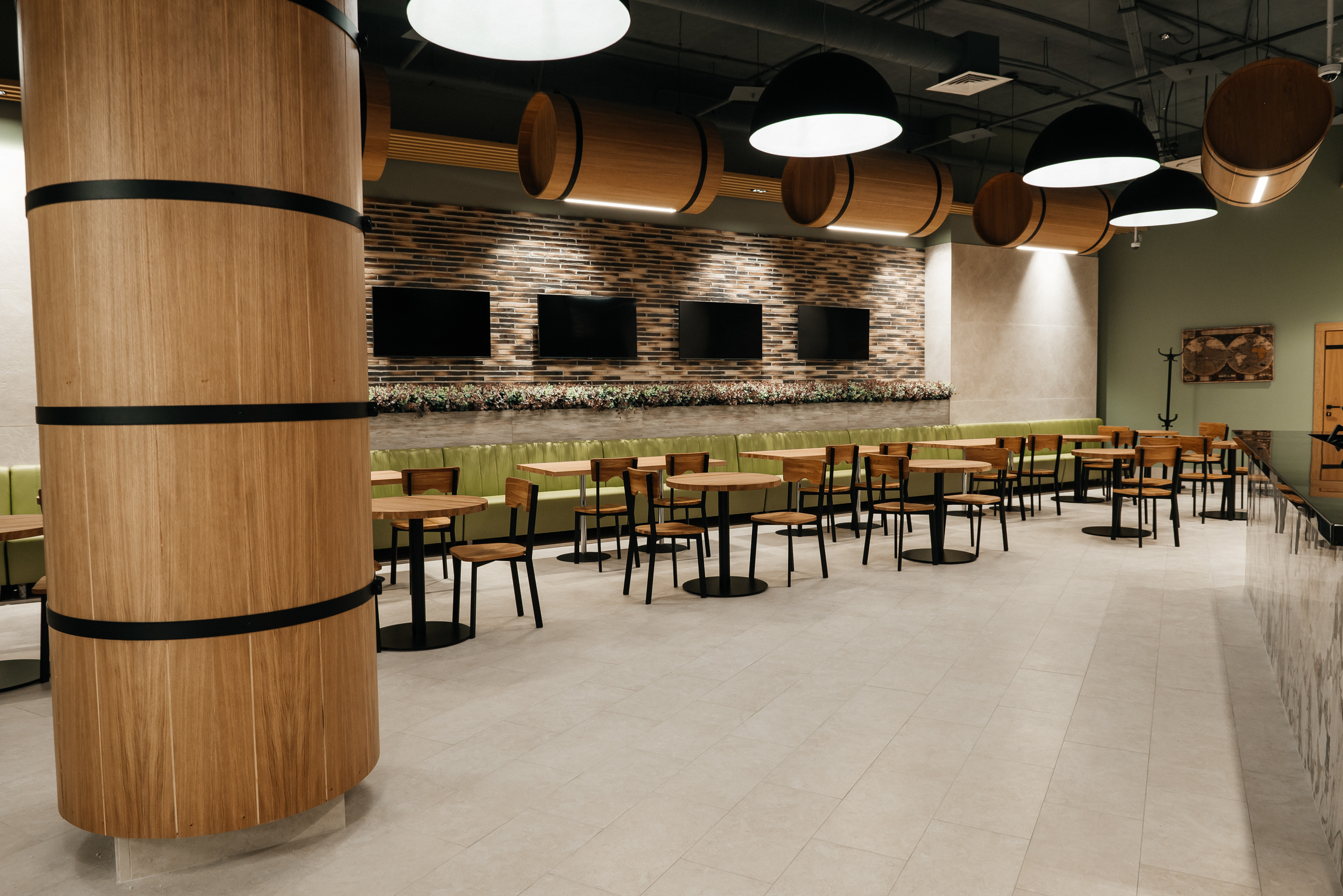 Интерьерная фотосессия для ресторана. Фотограф Москва Настя Профотовна. Репортажные, свадебные и контент фотосессии