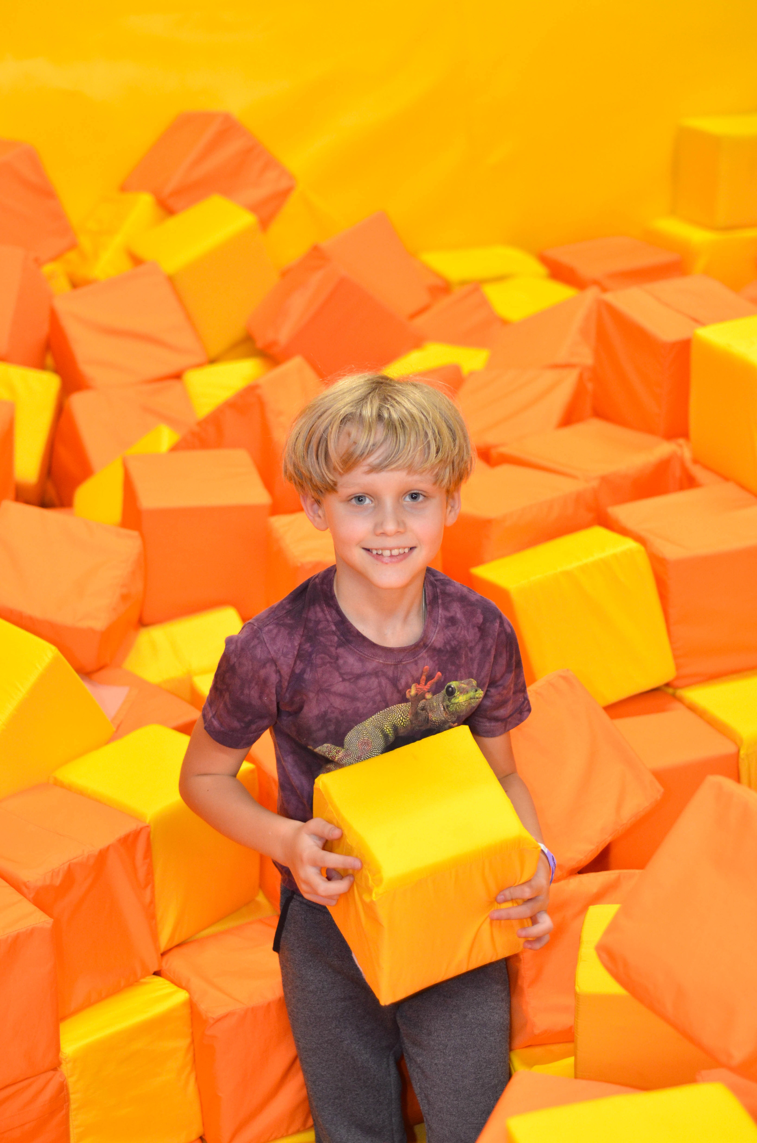 «Замания» детский парк развлечений. Контент-фотограф Москва репортажный фотограф Настя Профото