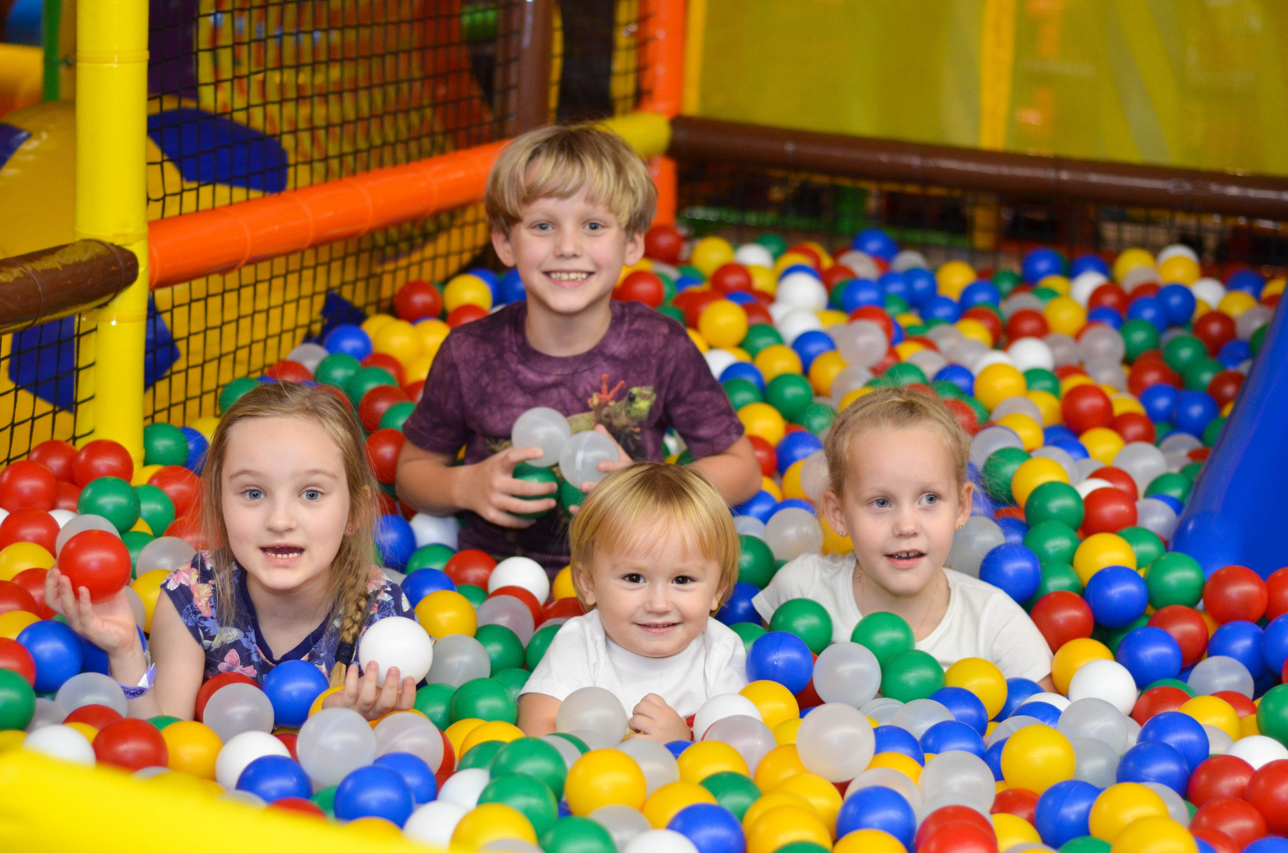 «Замания» детский парк развлечений. Контент-фотограф Москва репортажный фотограф Настя Профото