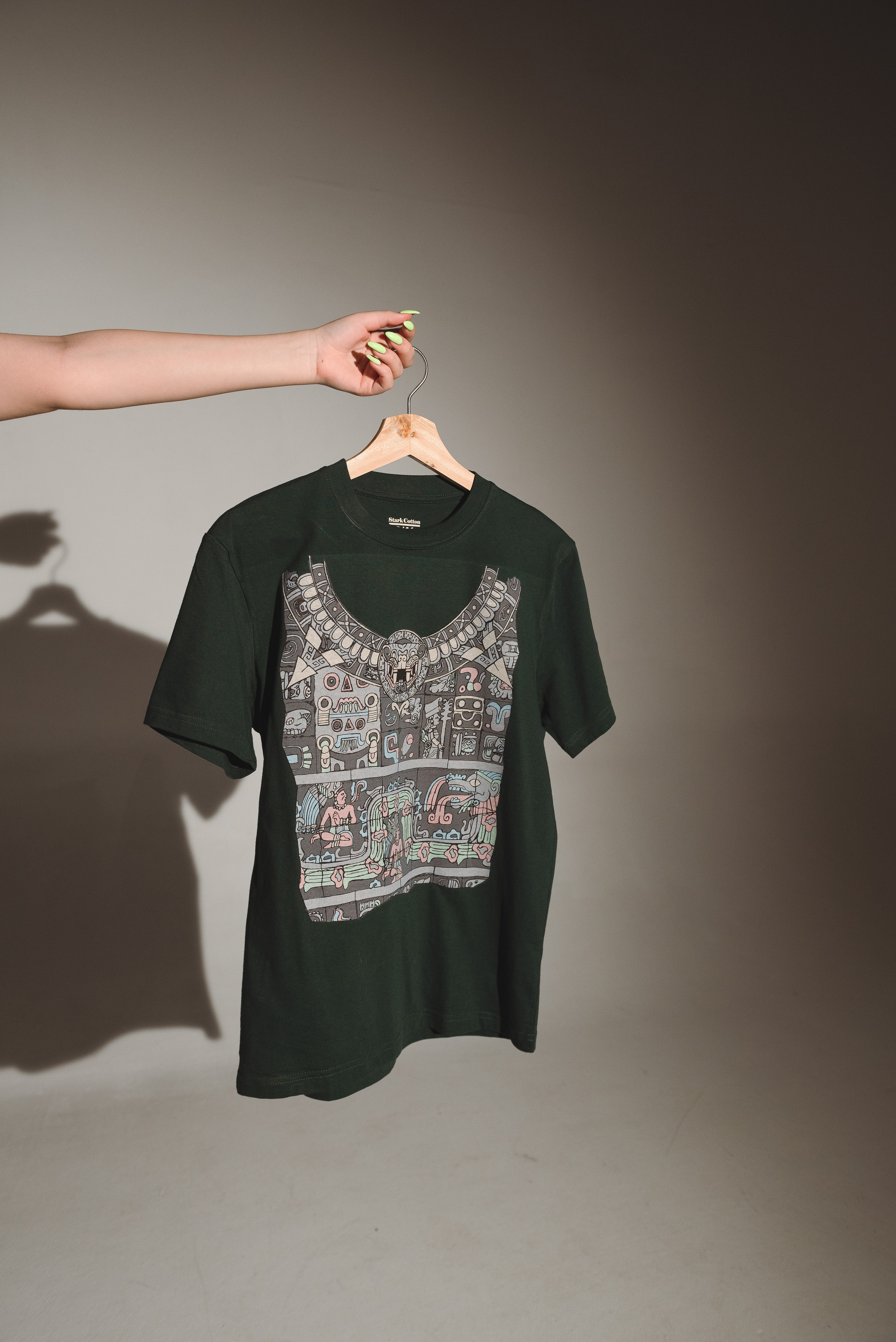 Съемка футболок (@ninushid). Фотограф Москва Настя Профотовна. Репортажные, свадебные и контент фотосессии