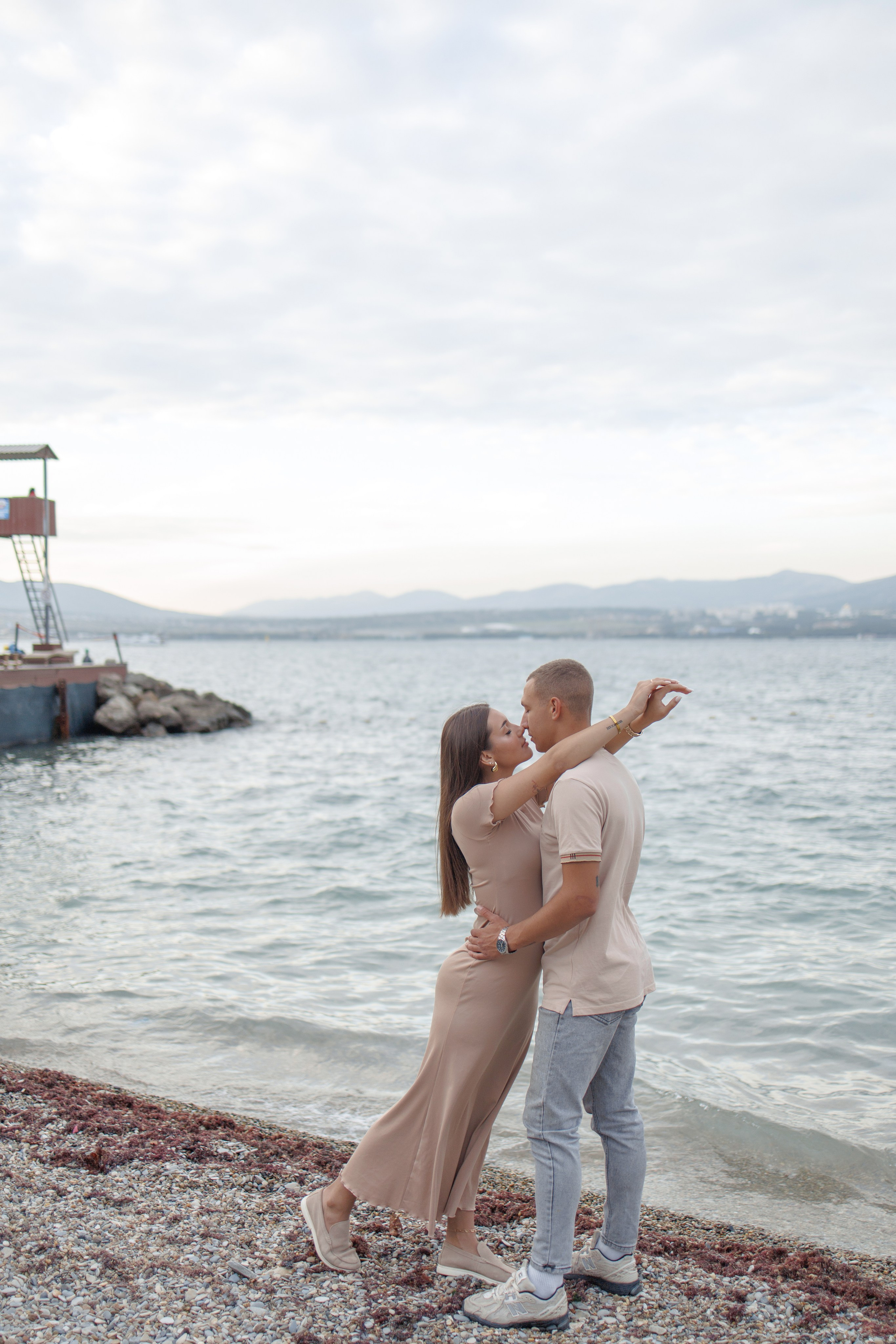 Лавстори пляж Метрополь. Семейный и портретный фотограф в Геленджике Любовь Бодрова