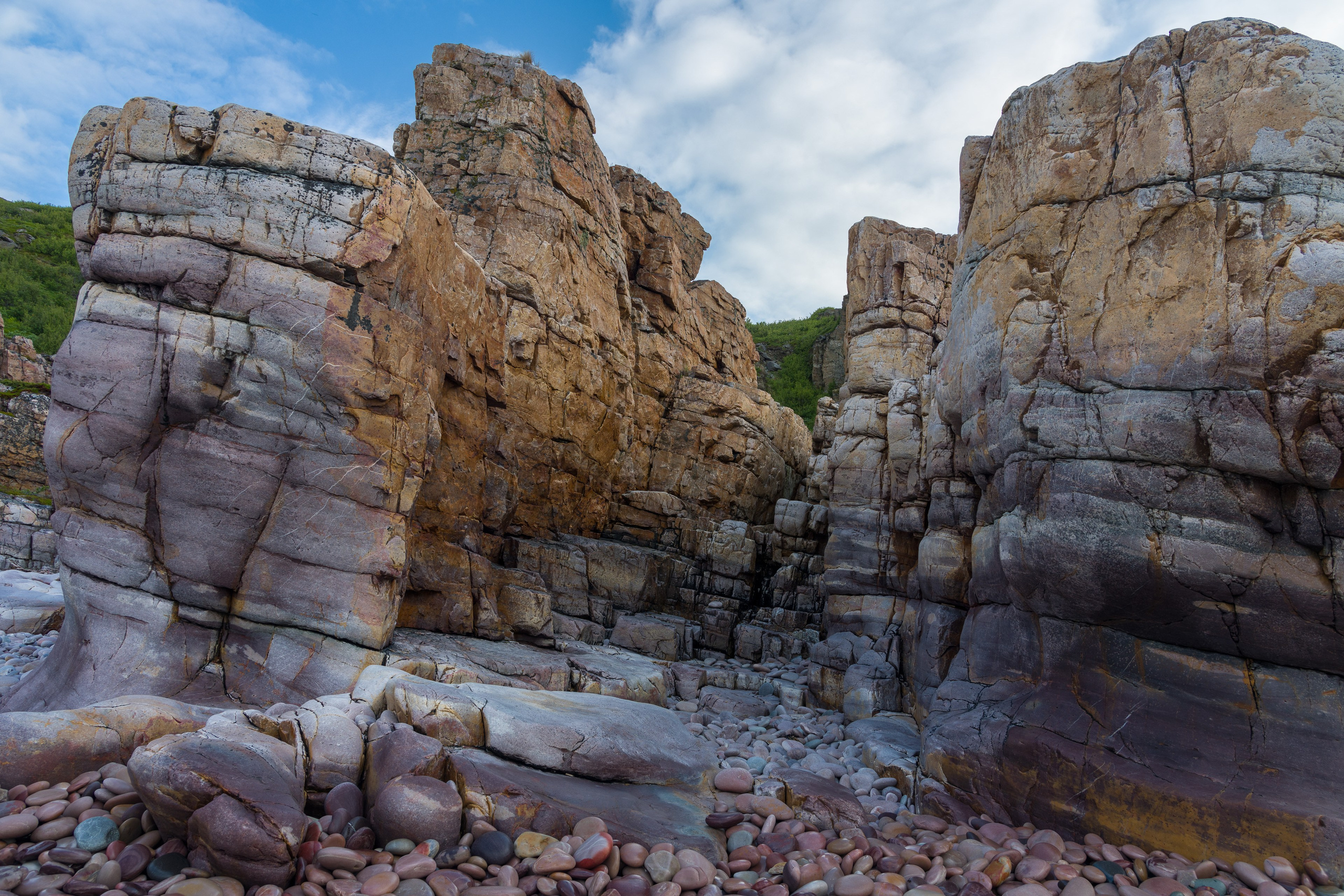 Пляж Круглых Камней. Северные Ночи