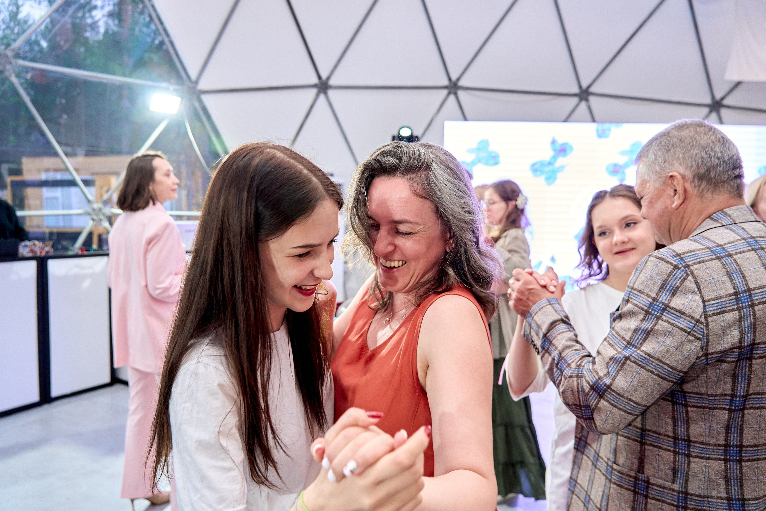 Дмитрий Страхов — репортажный фотограф Сургут. Дмитрий Страхов фотограф в Сургуте