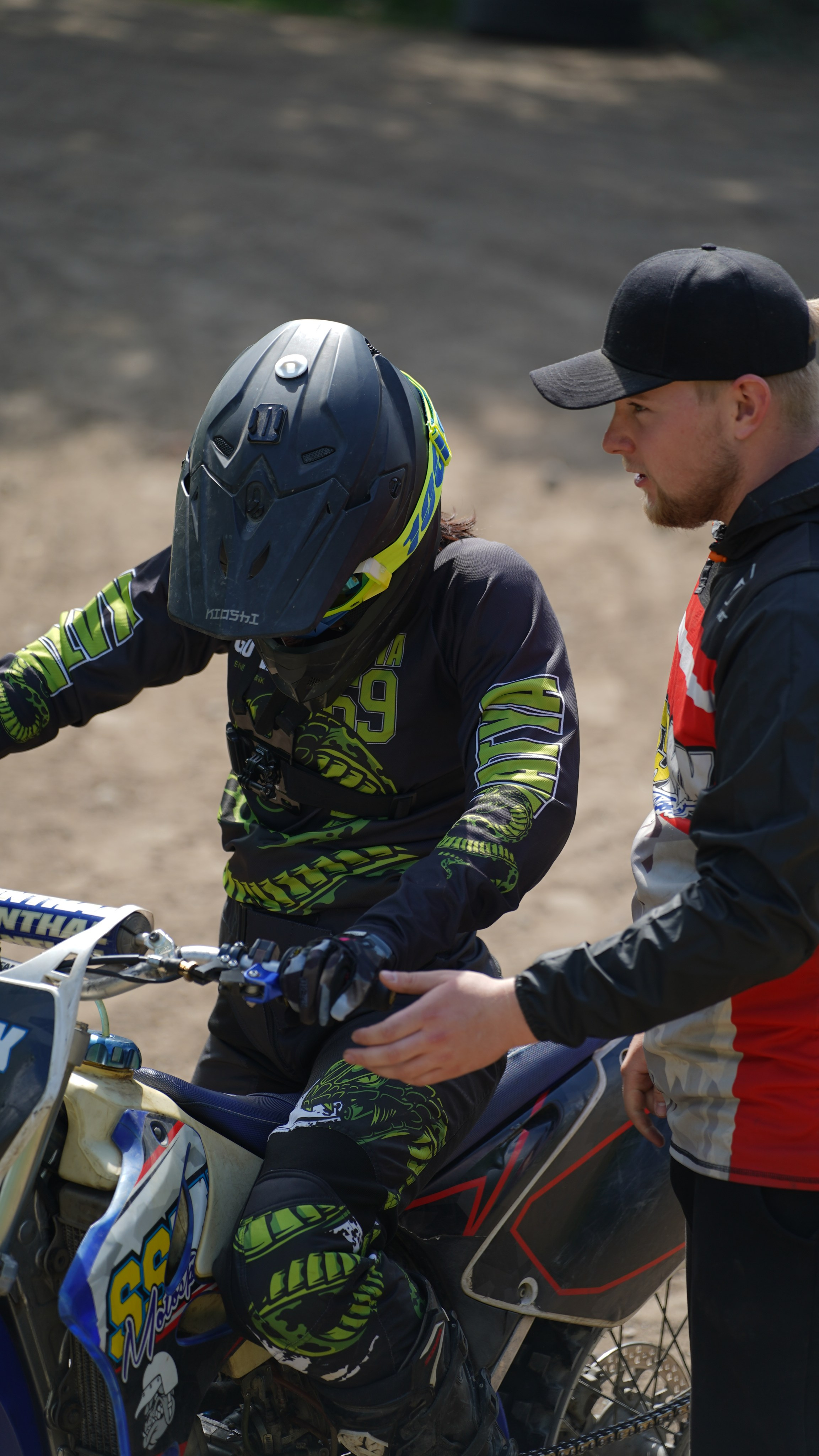 Катя Ли. Графический дизайнер Илья Левченко