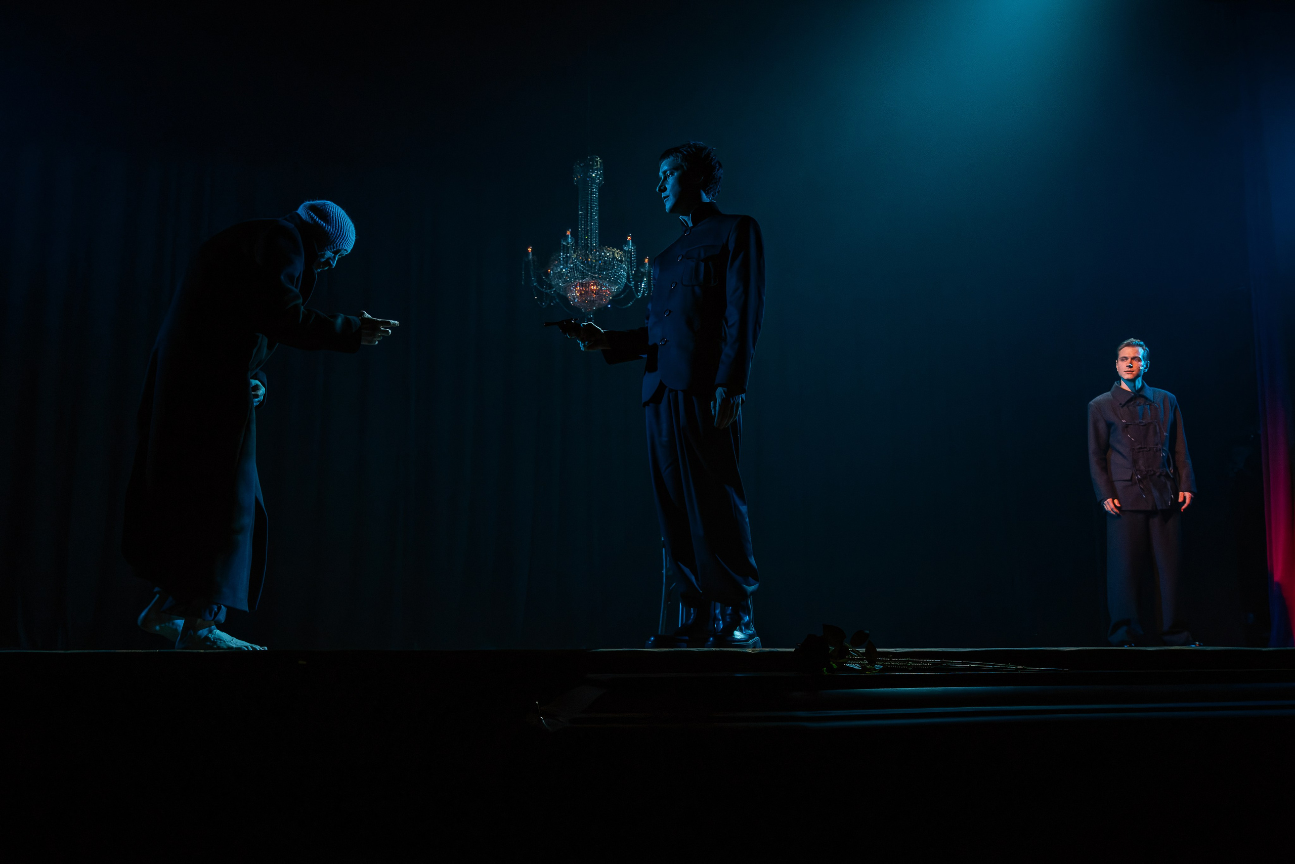 Гамлет, театр на Таганке, реж. Мурат Абукалтинов. Фотограф и режиссер Московко Екатерина