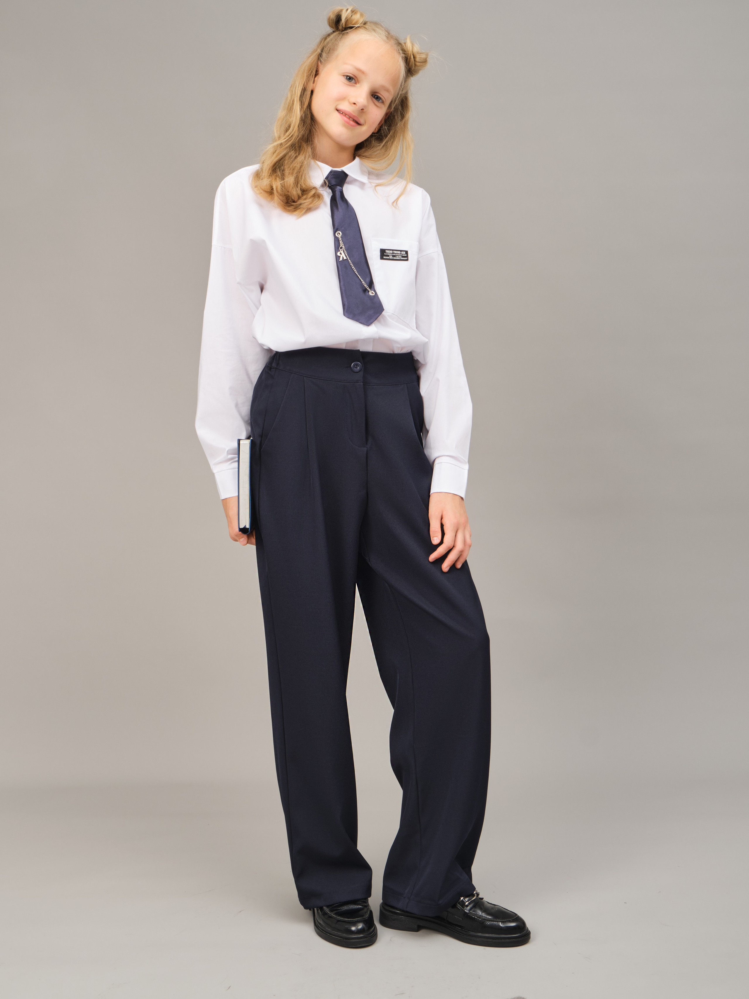 Школьная форма. Фотостудия для Wildberries Ozon