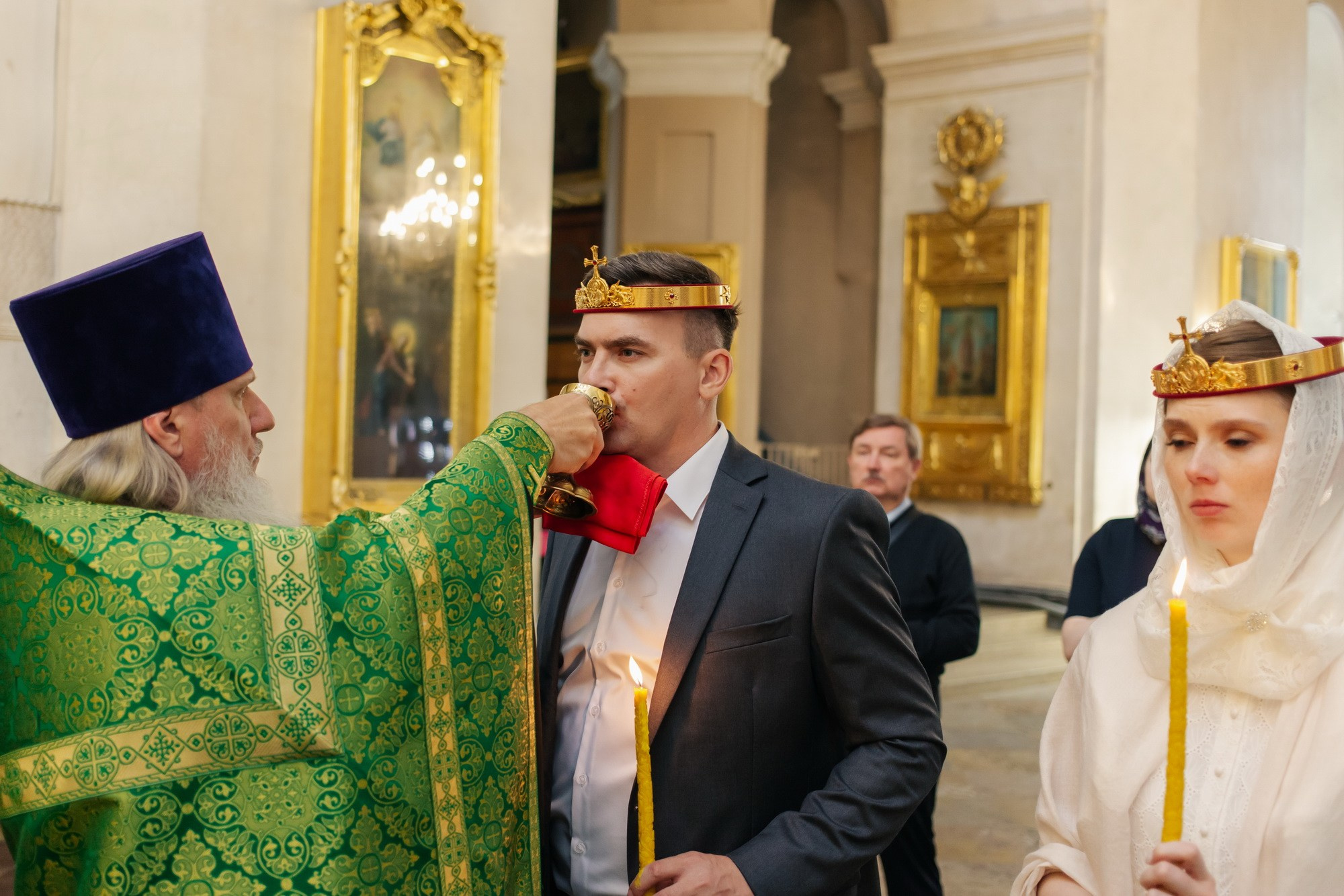 Венчание в Спасо Преображенском соборе сколько стоит, где повенчаться в Питере, обвенчаться в Санкт Петербурге, какую церковь выбрать для венчания, стоимость венчания в СПб