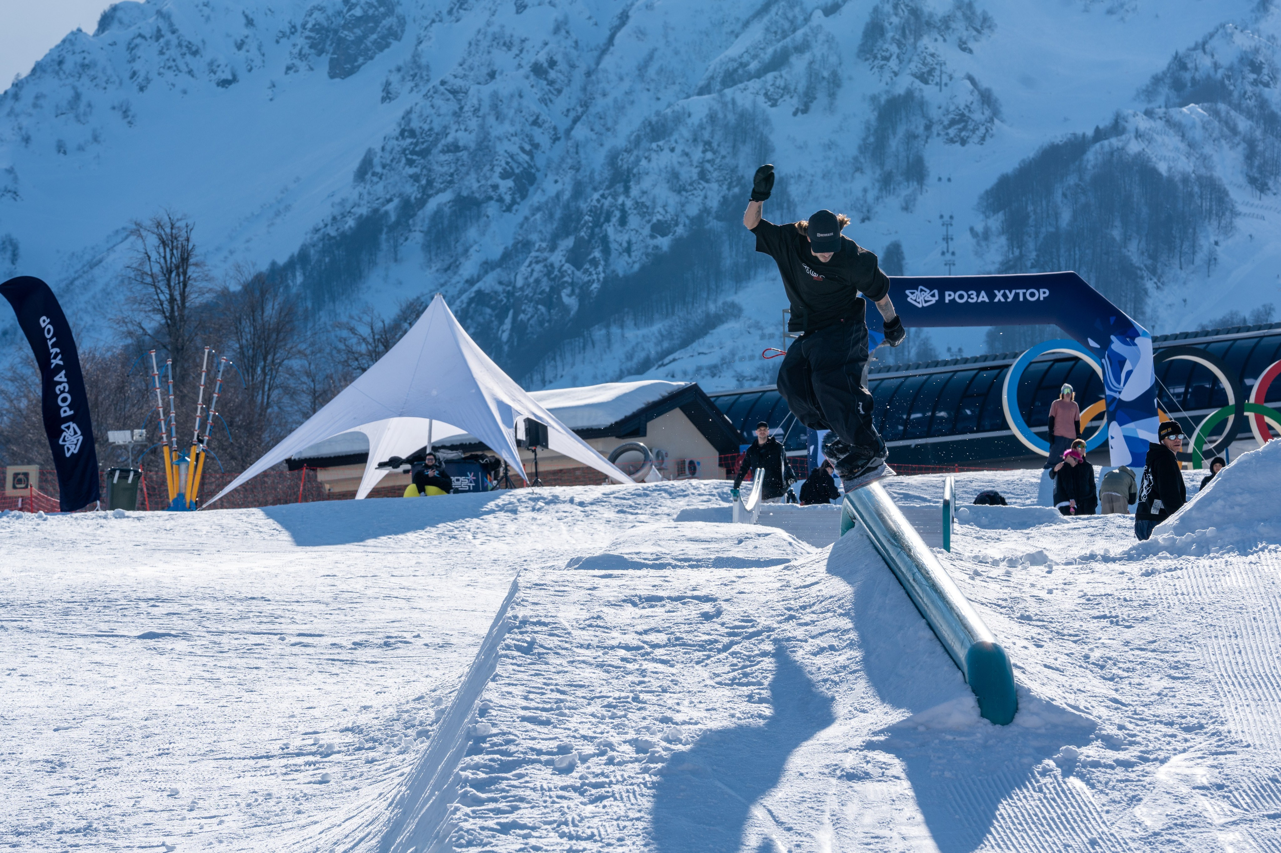 Фотоотчет партнерской интеграции Aperol Spritz на Роза Фест 2025. Репортажный фотограф в Красной Поляне и Сочи Павлюченко Екатерина