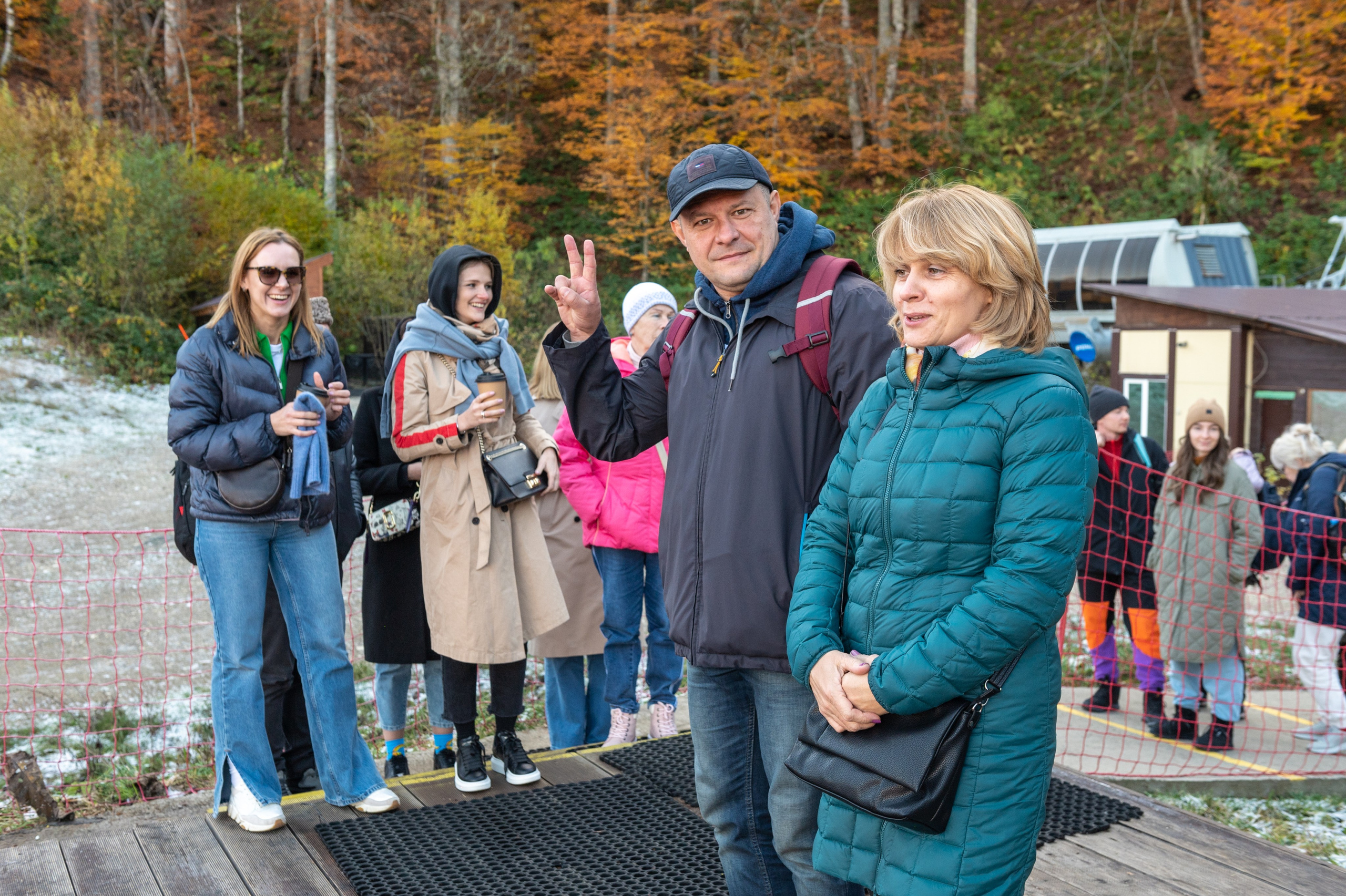 Mice мероприятие — прогулка на водопад Поликаря на курорте Красная Поляна. Репортажный фотограф в Красной Поляне и Сочи Павлюченко Екатерина