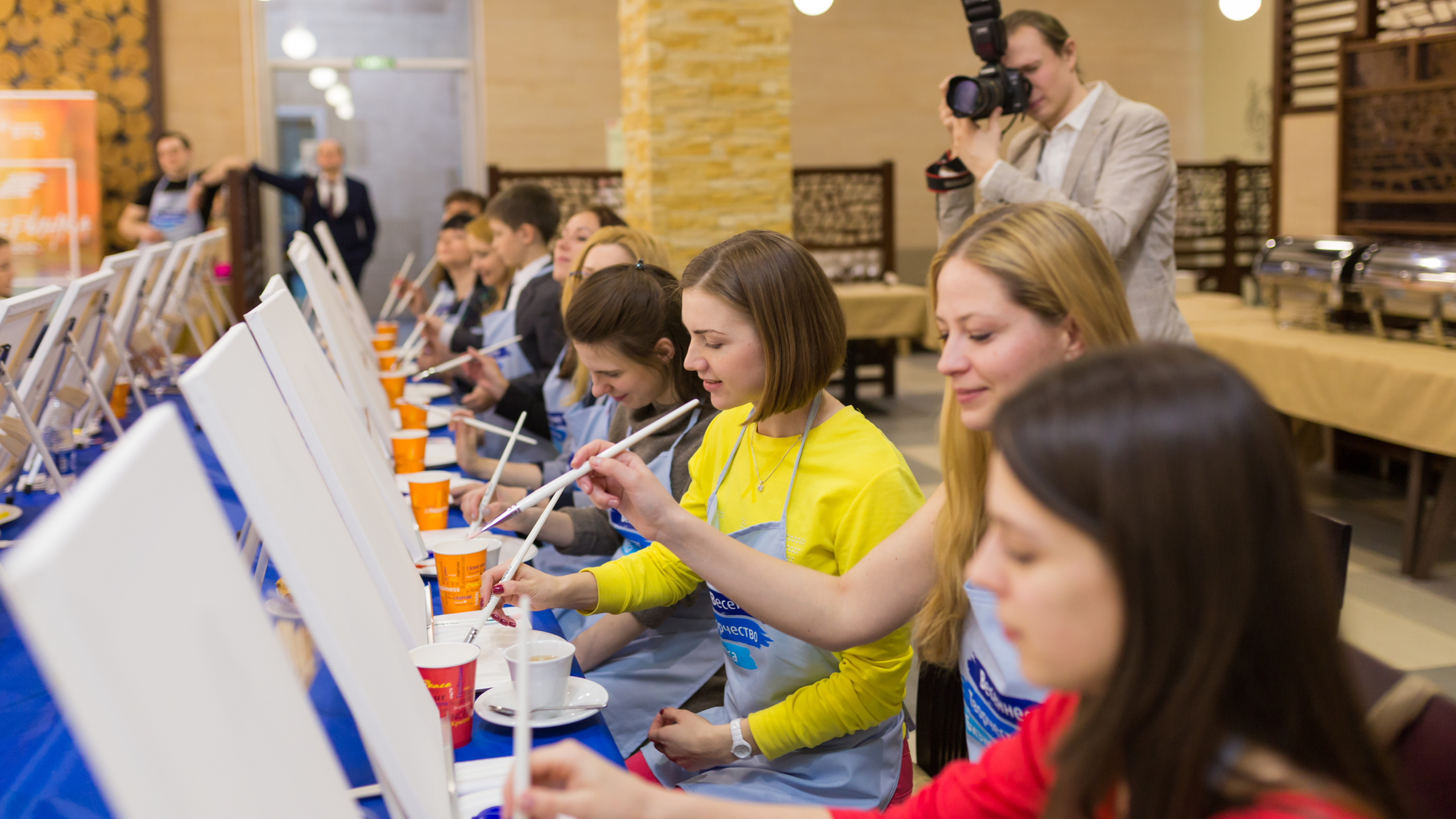 Painty-вечеринка для сотрудников банка ВТБ. Бизнес-репортаж. Свадебный фотограф в Ярославле - Леонид Комаров