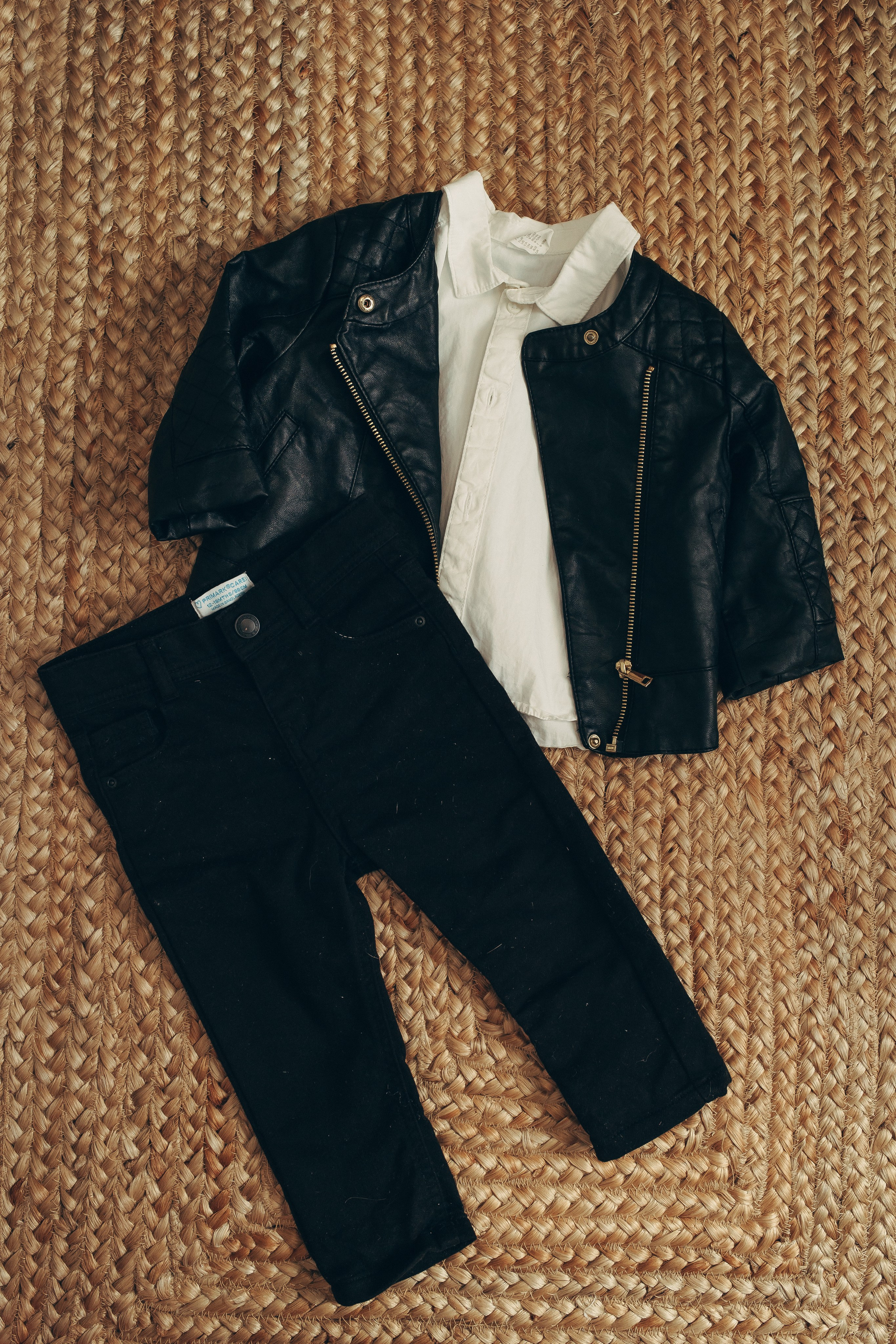 Одежда малышам. Фотограф на первый годик, семейный и детский фотограф в Новосибирске