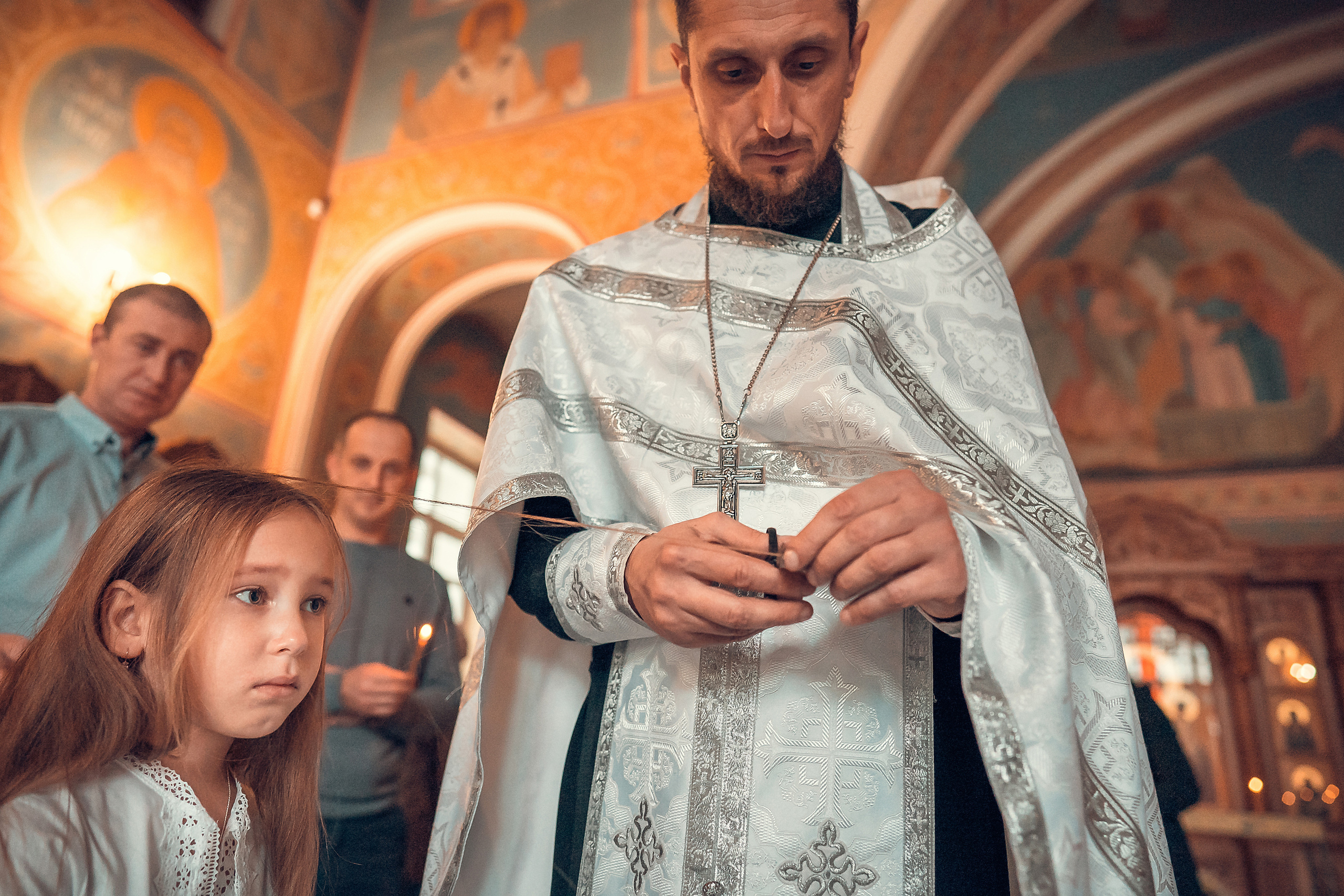 ТАИНСТВО КРЕЩЕНИЯ КАРИНЫ ХРАМ ИОАННА ПРЕДТЕЧИ. Фотограф на Крещение и Венчание в Красноярске Рамазанова Юлия