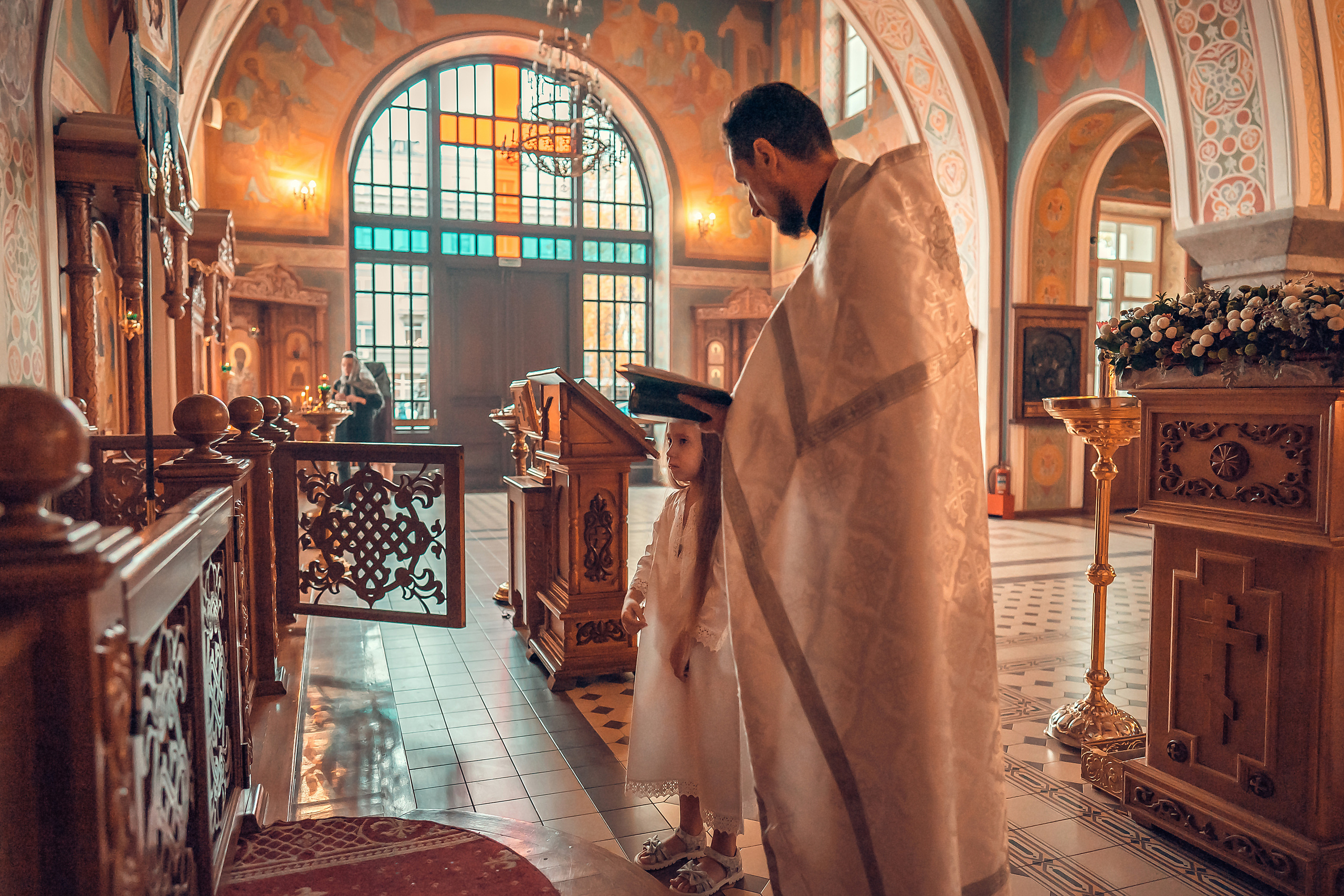 ТАИНСТВО КРЕЩЕНИЯ КАРИНЫ ХРАМ ИОАННА ПРЕДТЕЧИ. Фотограф на Крещение и Венчание в Красноярске Рамазанова Юлия