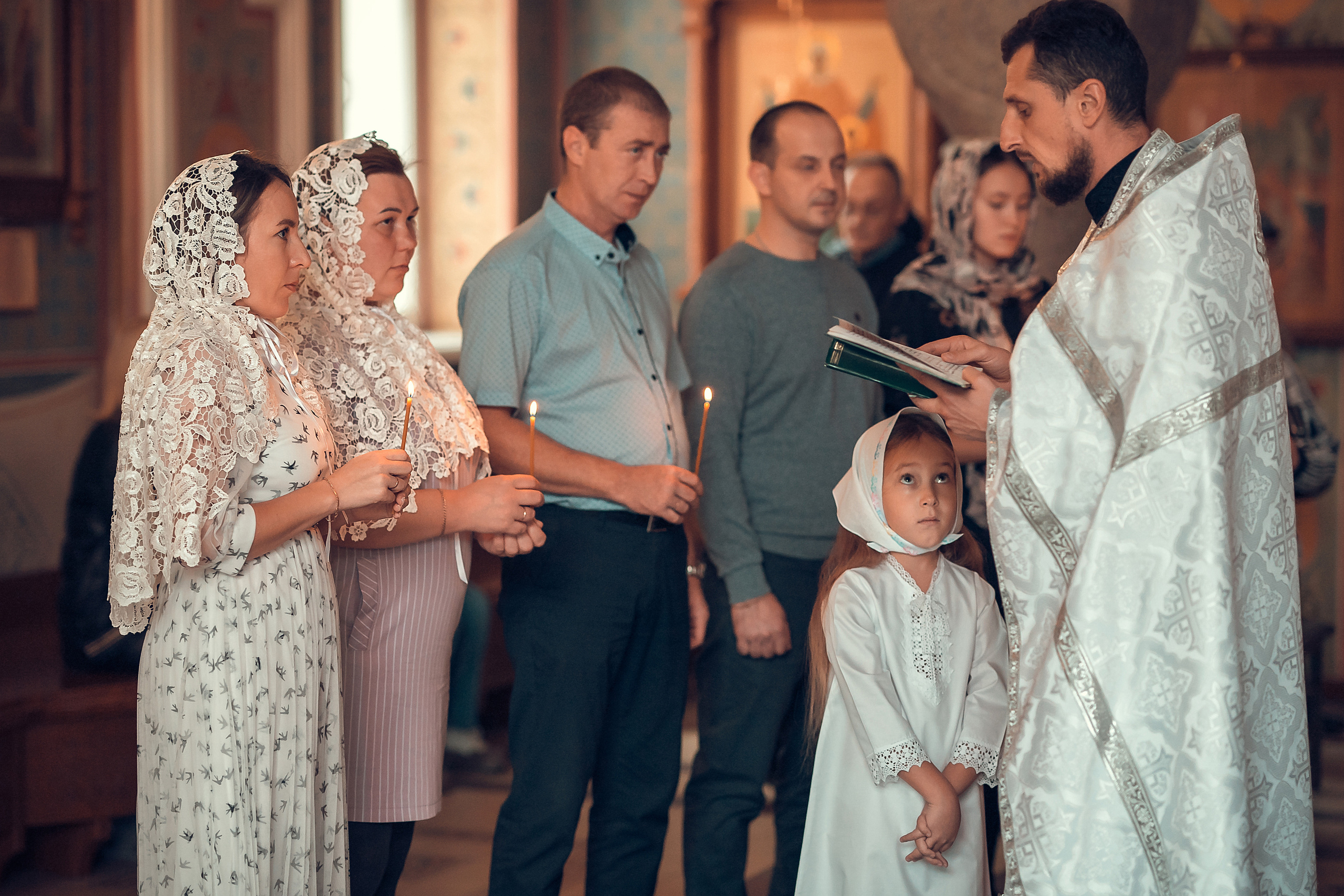 ТАИНСТВО КРЕЩЕНИЯ КАРИНЫ ХРАМ ИОАННА ПРЕДТЕЧИ. Фотограф на Крещение и Венчание в Красноярске Рамазанова Юлия