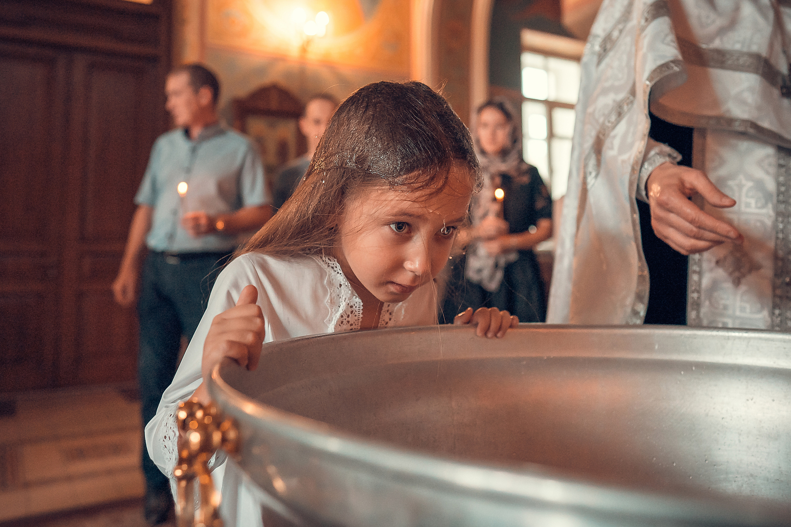 ТАИНСТВО КРЕЩЕНИЯ КАРИНЫ ХРАМ ИОАННА ПРЕДТЕЧИ. Фотограф на Крещение и Венчание в Красноярске Рамазанова Юлия