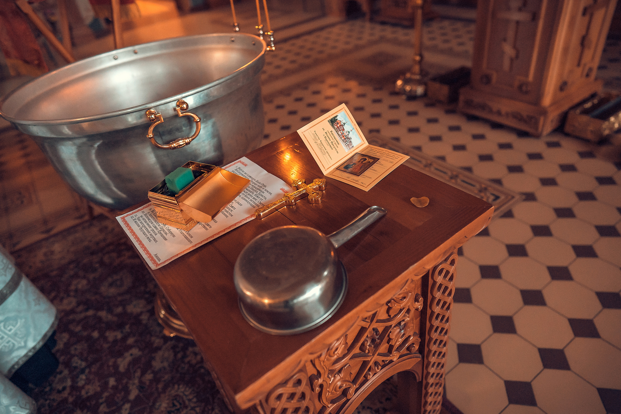 ТАИНСТВО КРЕЩЕНИЯ КАРИНЫ ХРАМ ИОАННА ПРЕДТЕЧИ. Фотограф на Крещение и Венчание в Красноярске Рамазанова Юлия