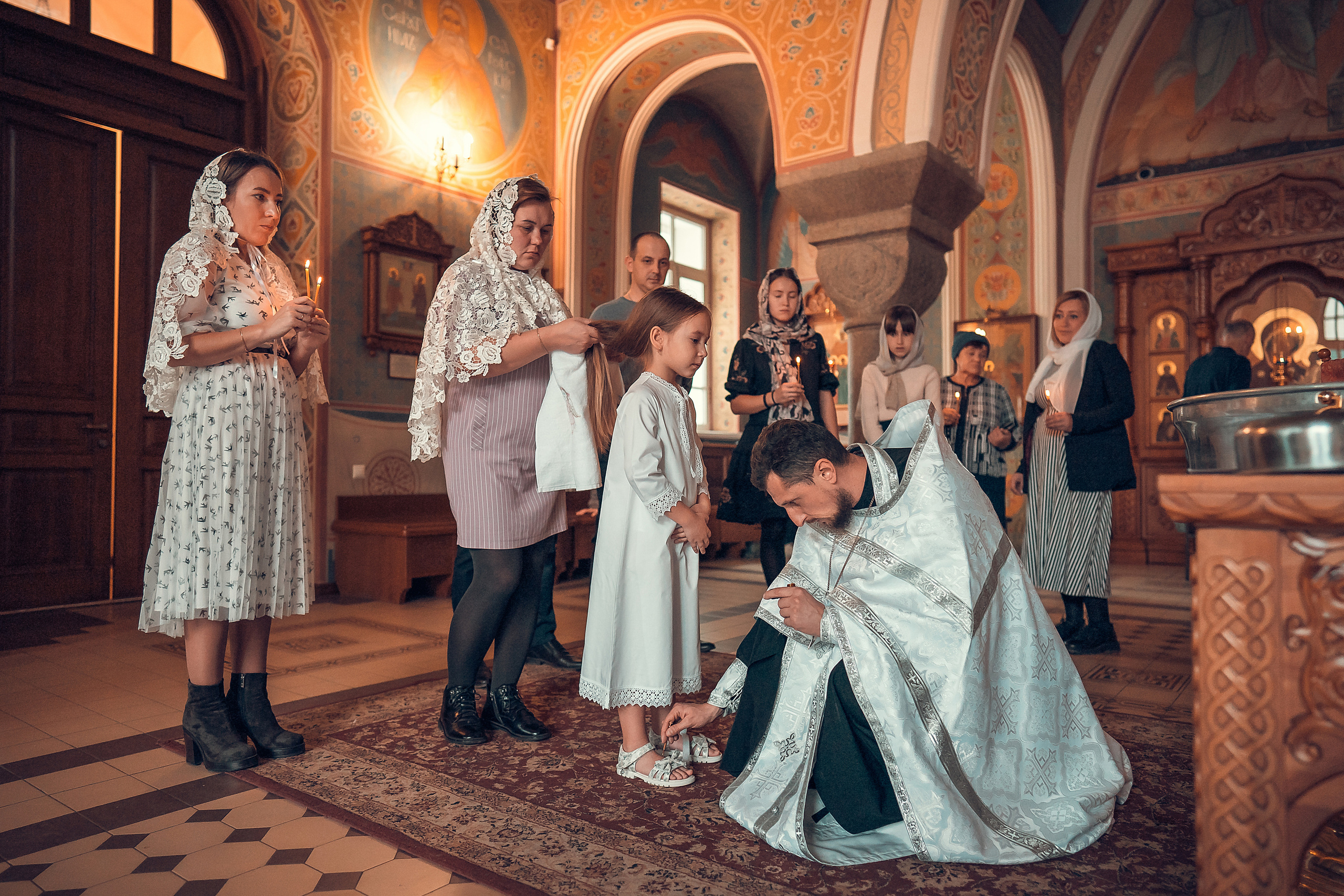 ТАИНСТВО КРЕЩЕНИЯ КАРИНЫ ХРАМ ИОАННА ПРЕДТЕЧИ. Фотограф на Крещение и Венчание в Красноярске Рамазанова Юлия