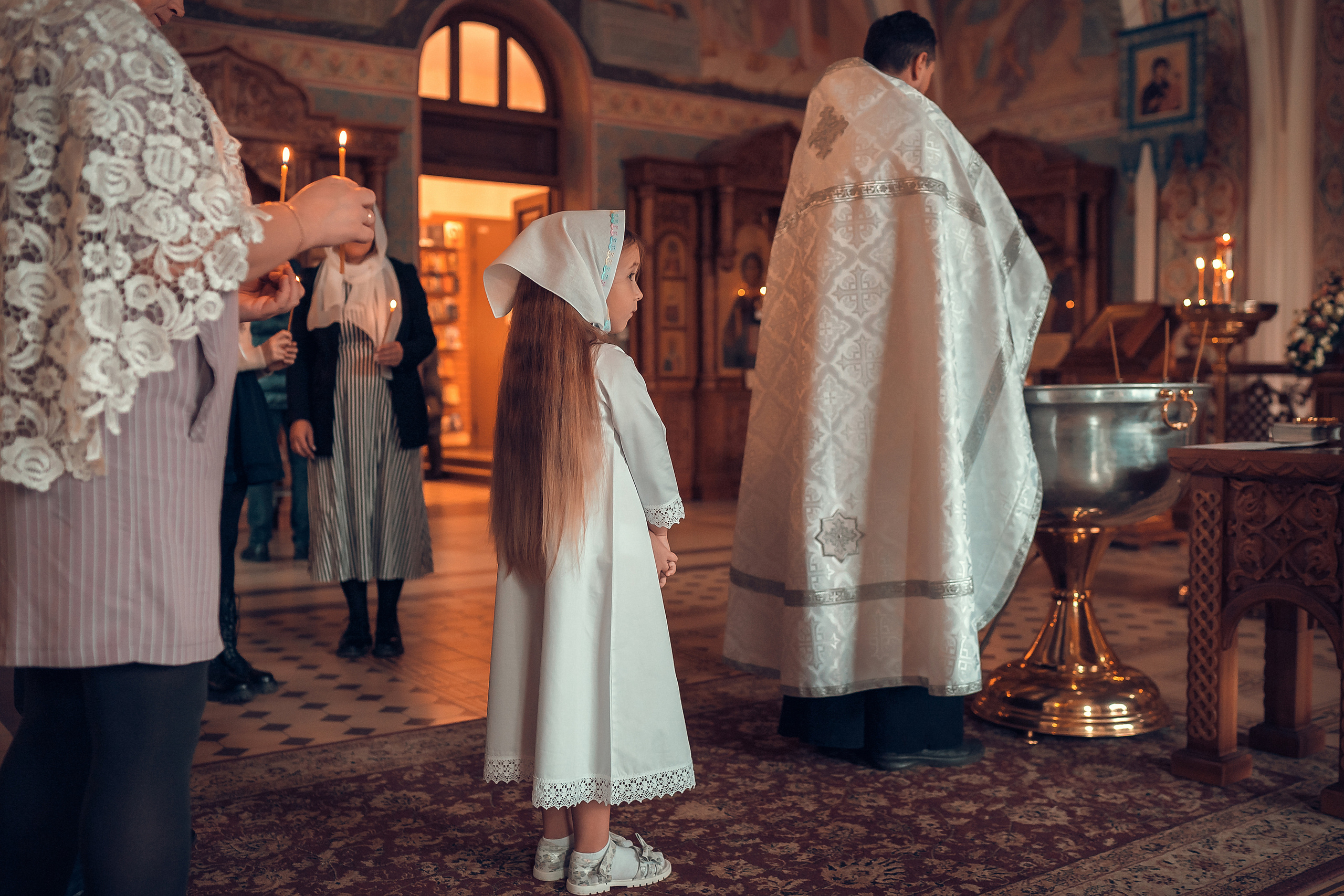 ТАИНСТВО КРЕЩЕНИЯ КАРИНЫ ХРАМ ИОАННА ПРЕДТЕЧИ. Фотограф на Крещение и Венчание в Красноярске Рамазанова Юлия