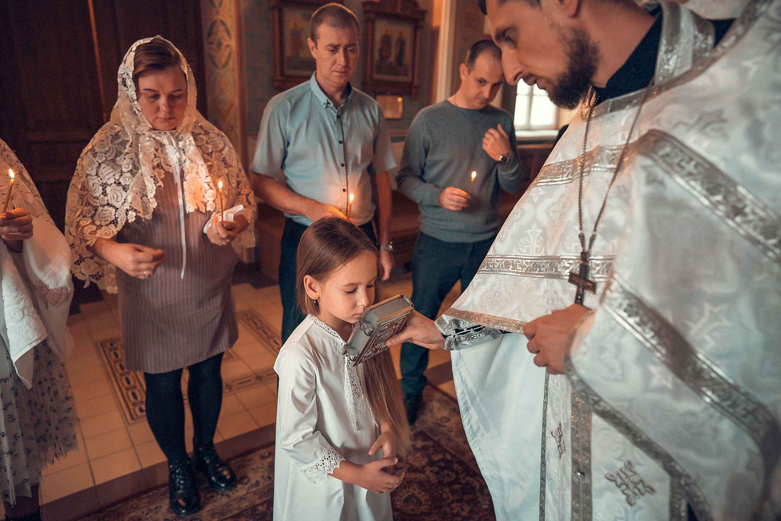 ТАИНСТВО КРЕЩЕНИЯ КАРИНЫ ХРАМ ИОАННА ПРЕДТЕЧИ. Фотограф на Крещение и Венчание в Красноярске Рамазанова Юлия