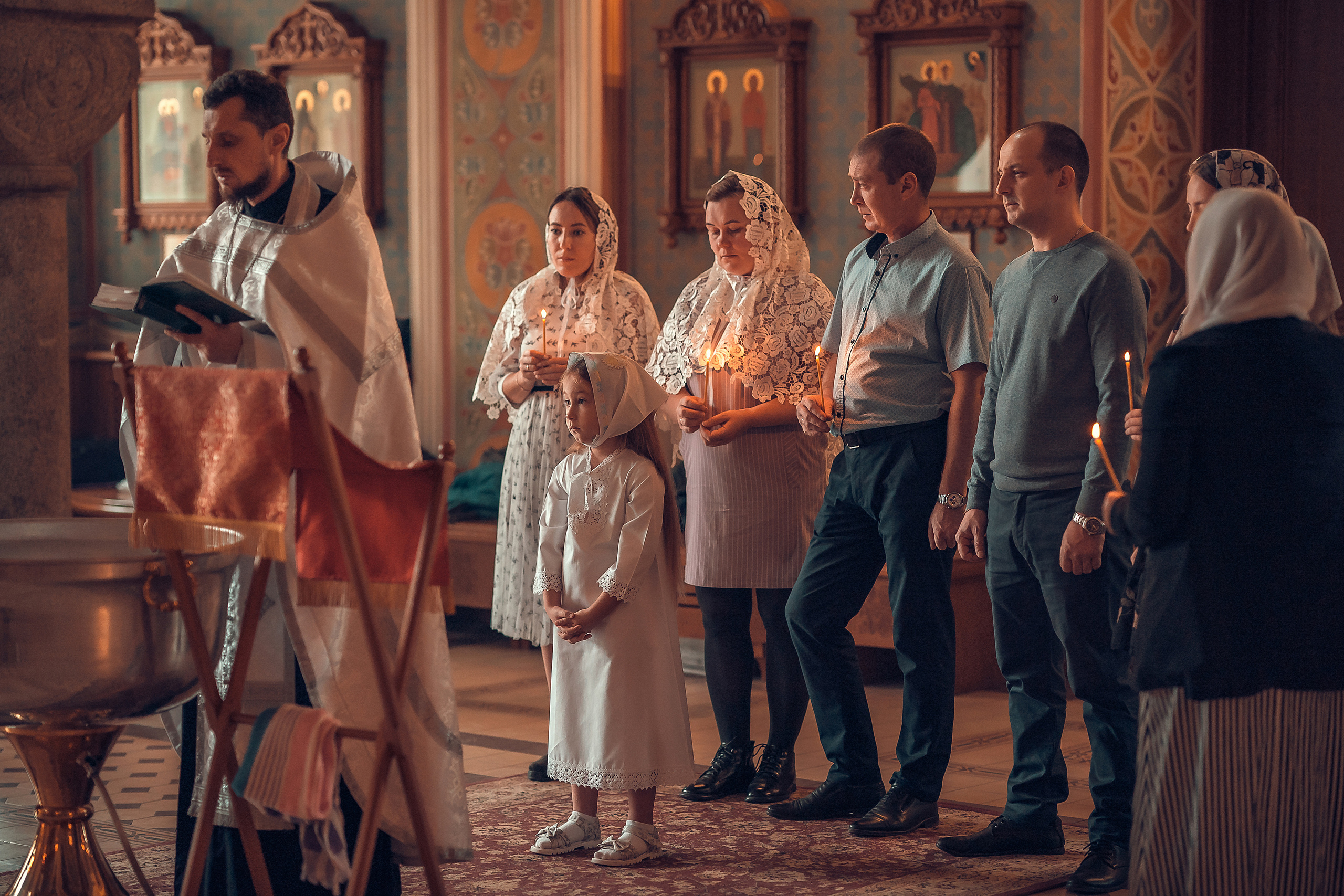 ТАИНСТВО КРЕЩЕНИЯ КАРИНЫ ХРАМ ИОАННА ПРЕДТЕЧИ. Фотограф на Крещение и Венчание в Красноярске Рамазанова Юлия