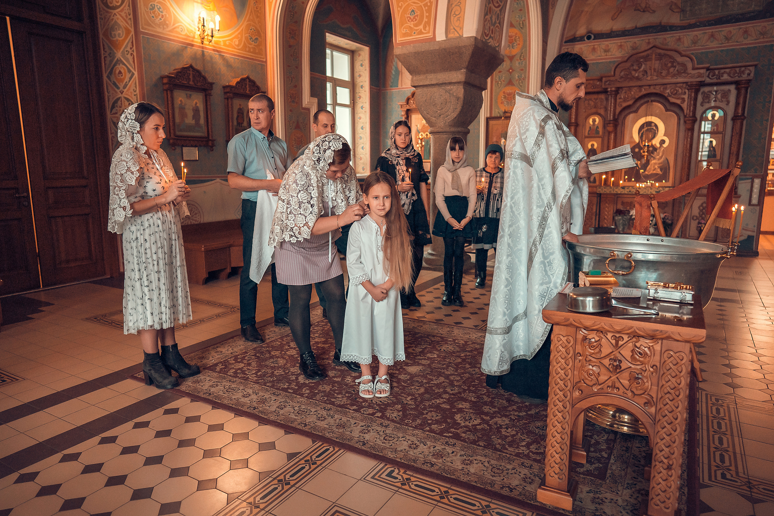 ТАИНСТВО КРЕЩЕНИЯ КАРИНЫ ХРАМ ИОАННА ПРЕДТЕЧИ. Фотограф на Крещение и Венчание в Красноярске Рамазанова Юлия