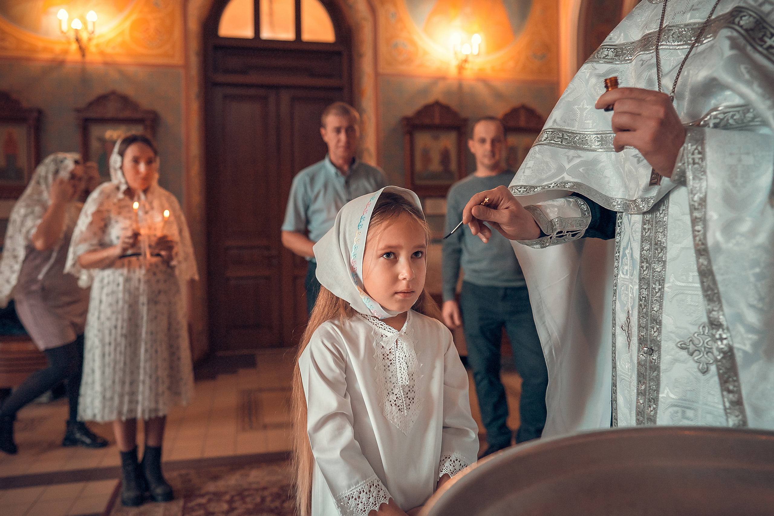 ТАИНСТВО КРЕЩЕНИЯ КАРИНЫ ХРАМ ИОАННА ПРЕДТЕЧИ. Фотограф на Крещение и Венчание в Красноярске Рамазанова Юлия